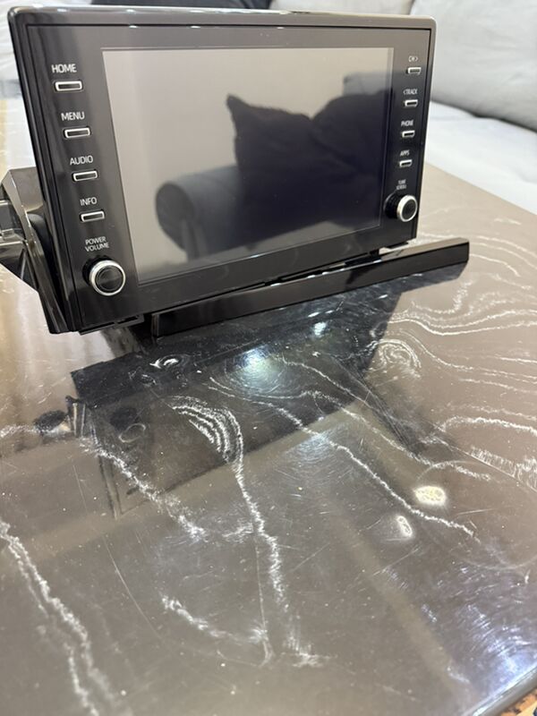 monitor 21-24Camry 8 700 TMT - Aşgabat - img 3