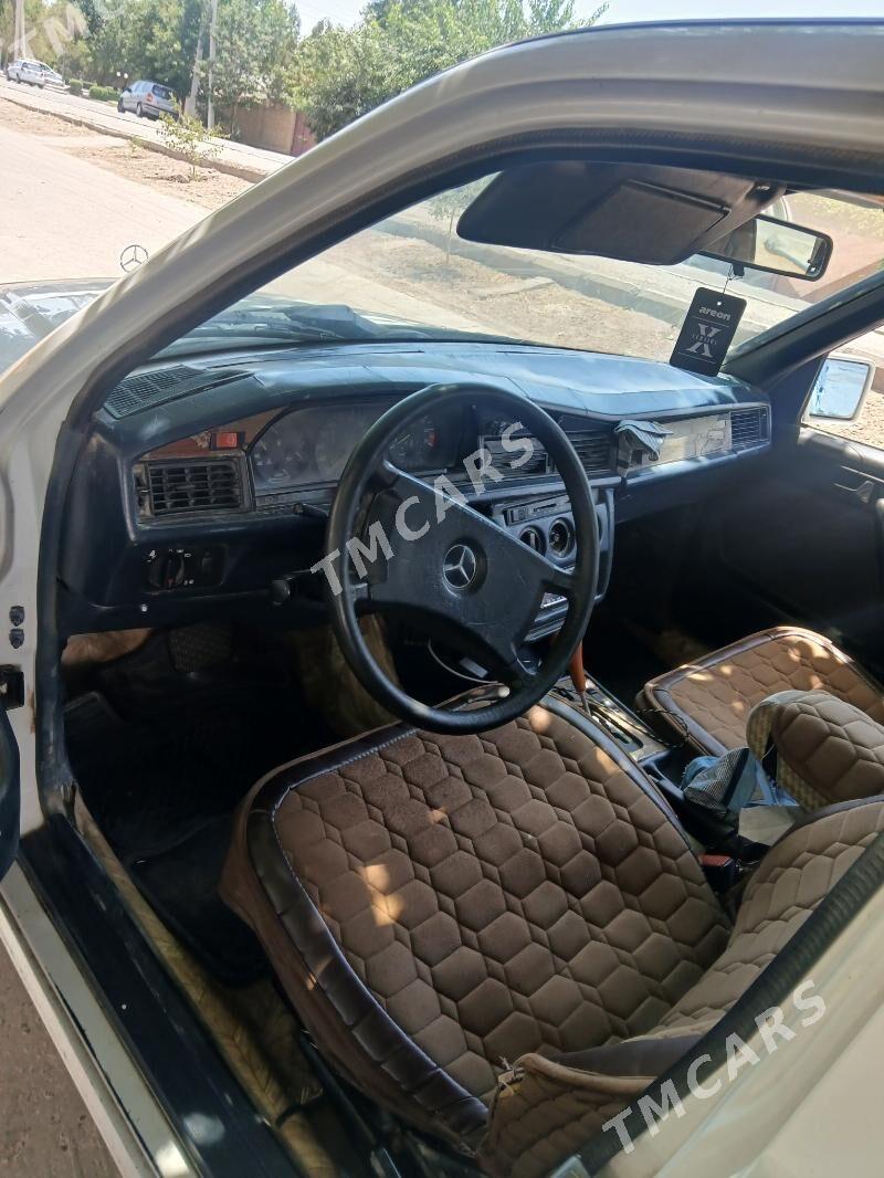 Mercedes-Benz 190E 1986 - 25 000 TMT - Дашогуз - img 2