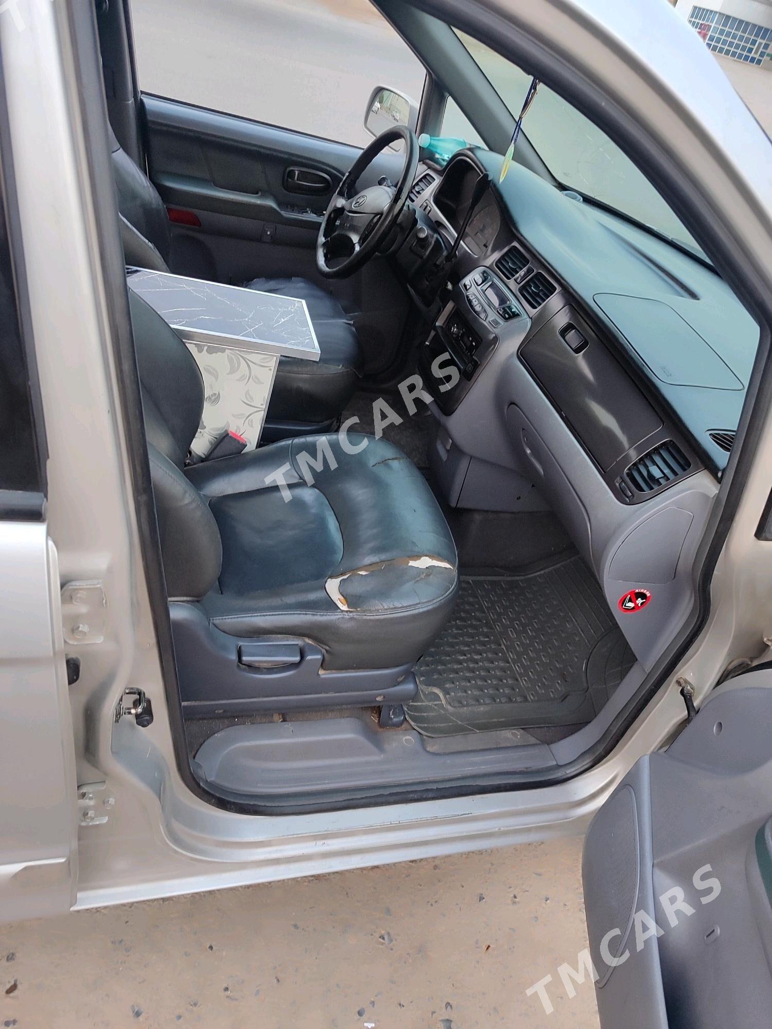 Hyundai Trajet 2003 - 63 000 TMT - Mary - img 2