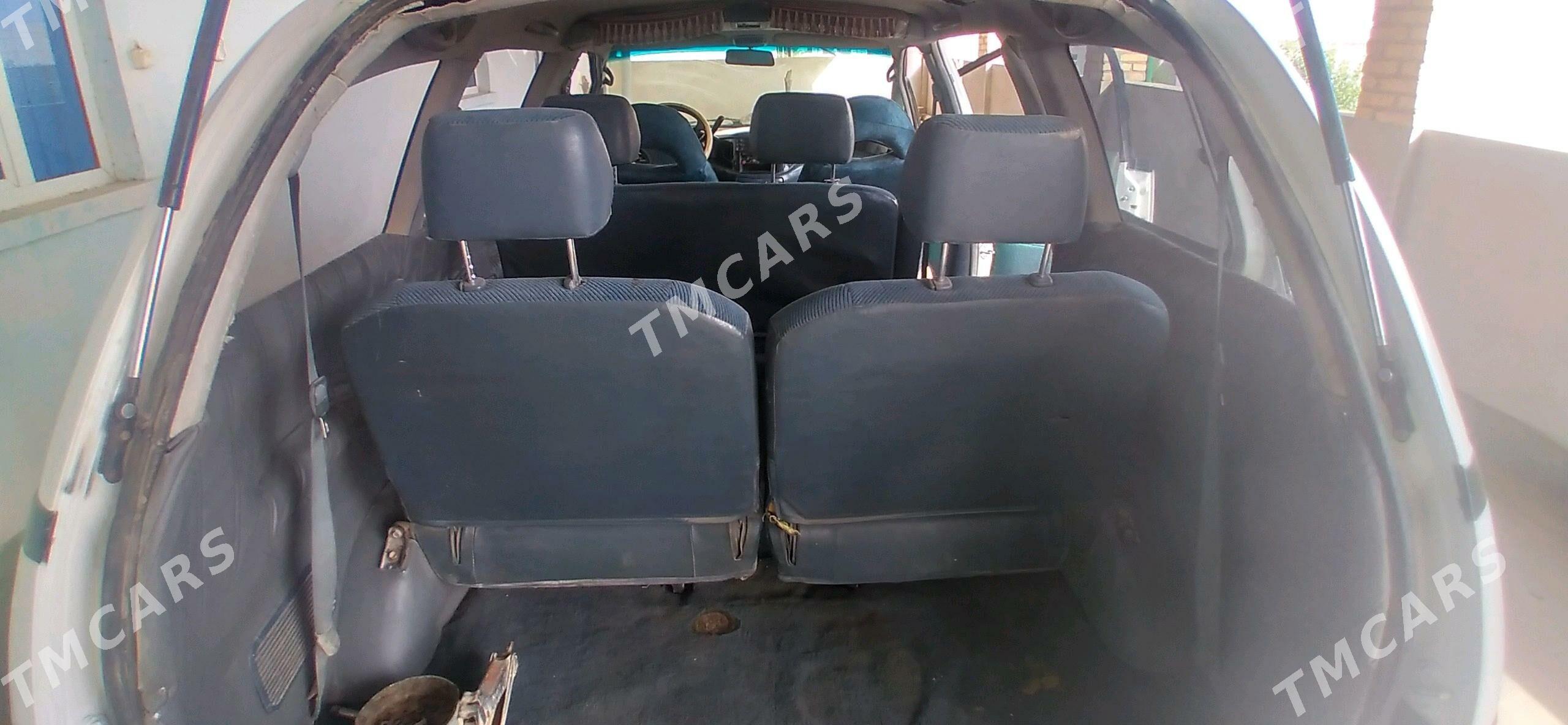 Toyota Previa 1993 - 65 000 TMT - Халач - img 7