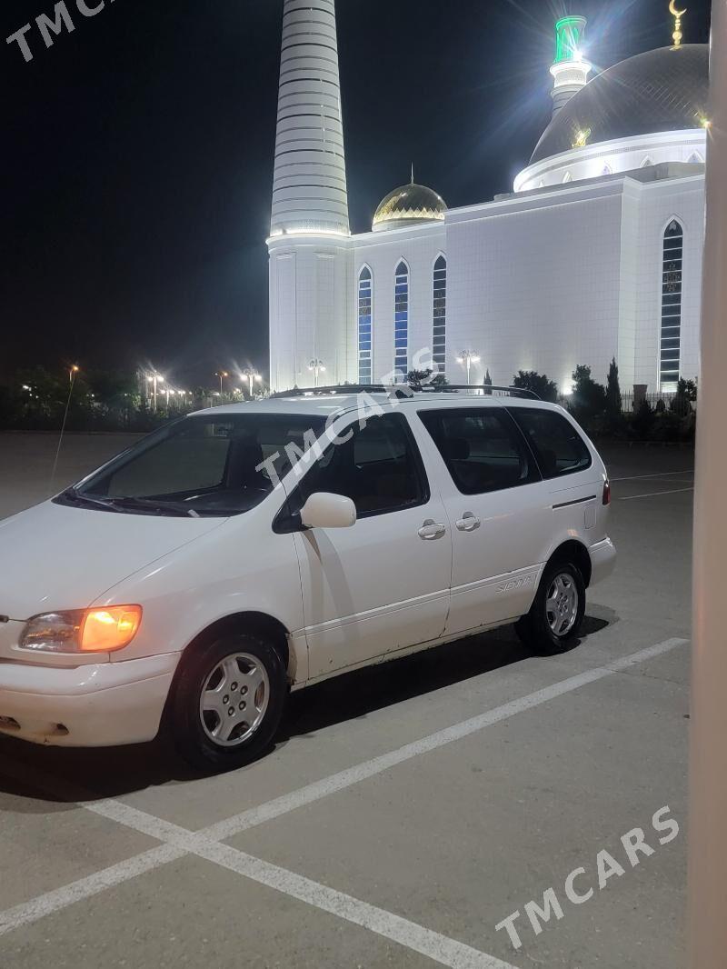 Toyota Sienna 2000 - 120 000 TMT - Balkanabat - img 2