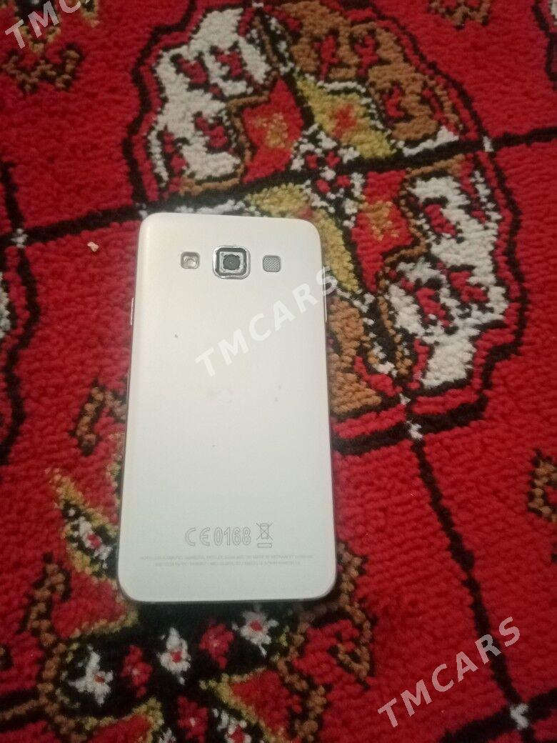 Samsung galaxsy a3 - Дянев - img 2