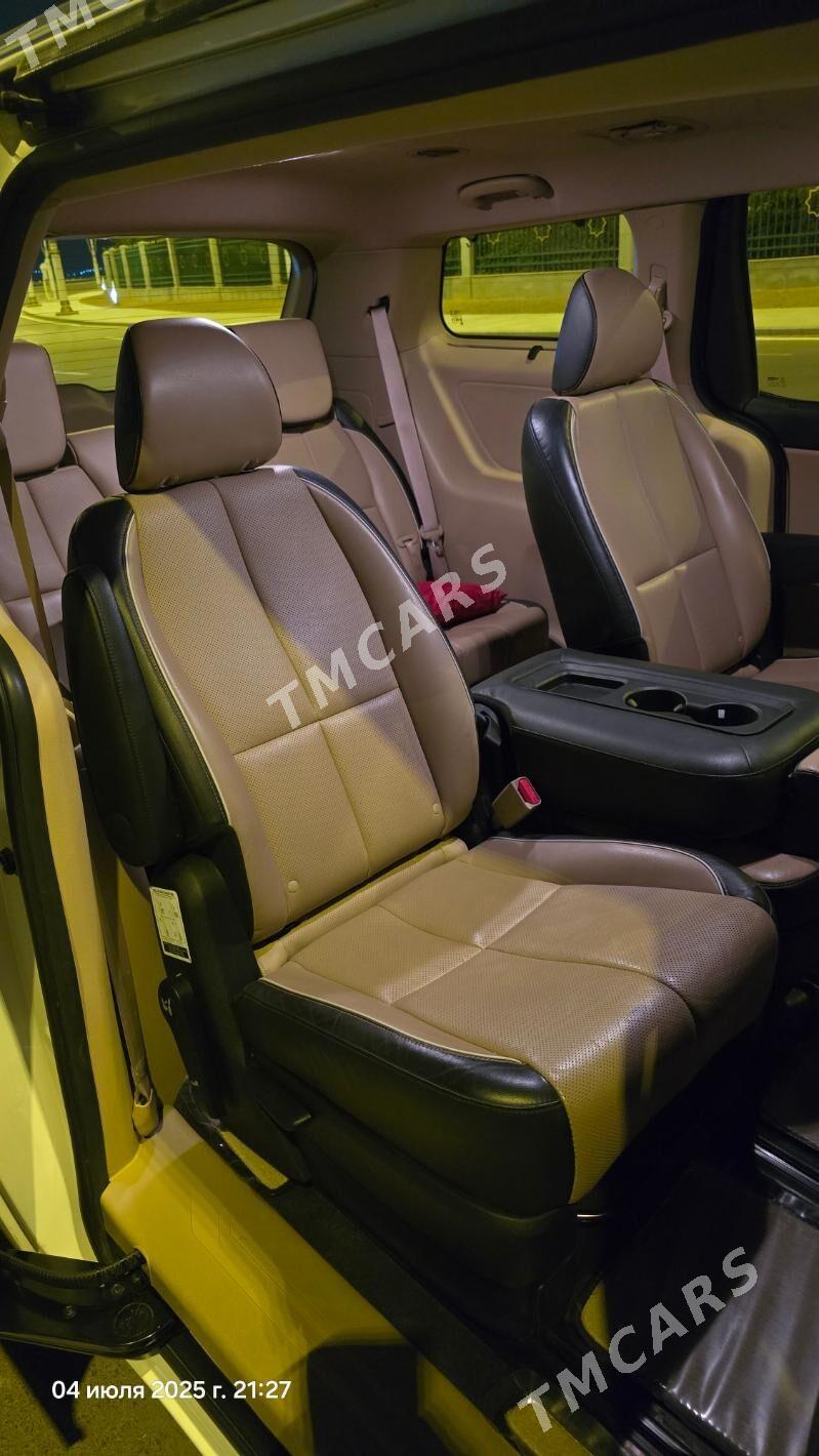 Kia Sedona 2017 - 279 000 TMT - Ашхабад - img 9