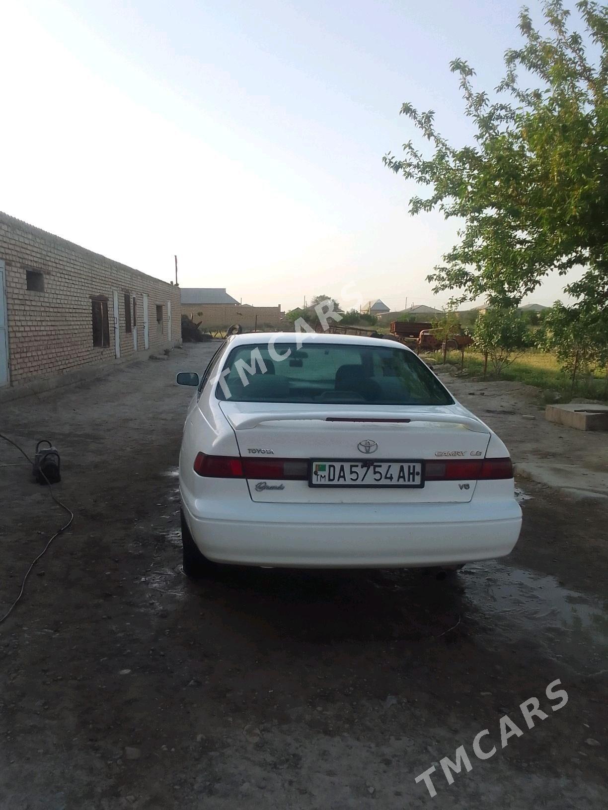 Toyota Camry 1997 - 140 000 TMT - Kaka - img 4