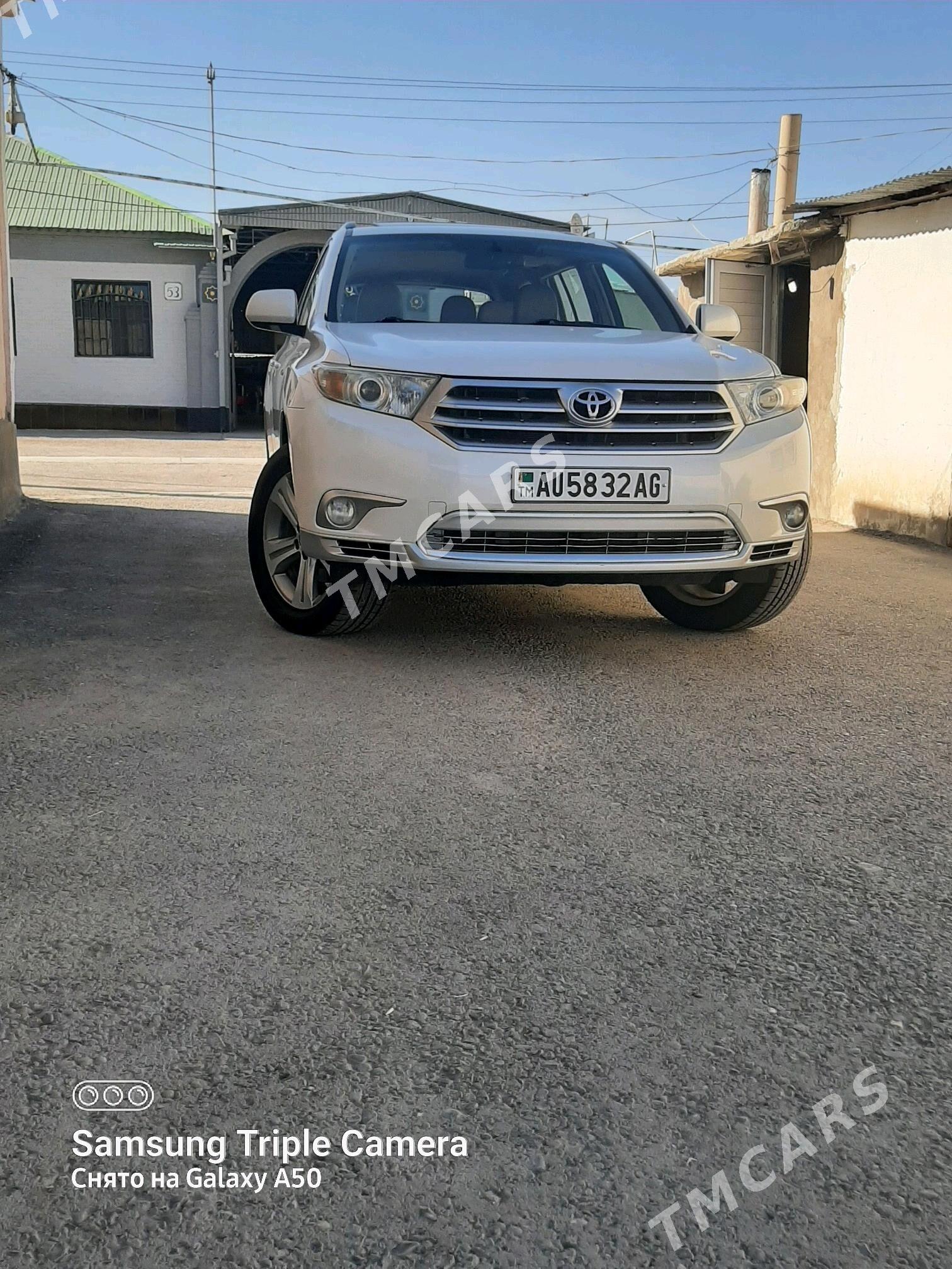 Toyota Highlander 2012 - 355 000 TMT - Ашхабад - img 2