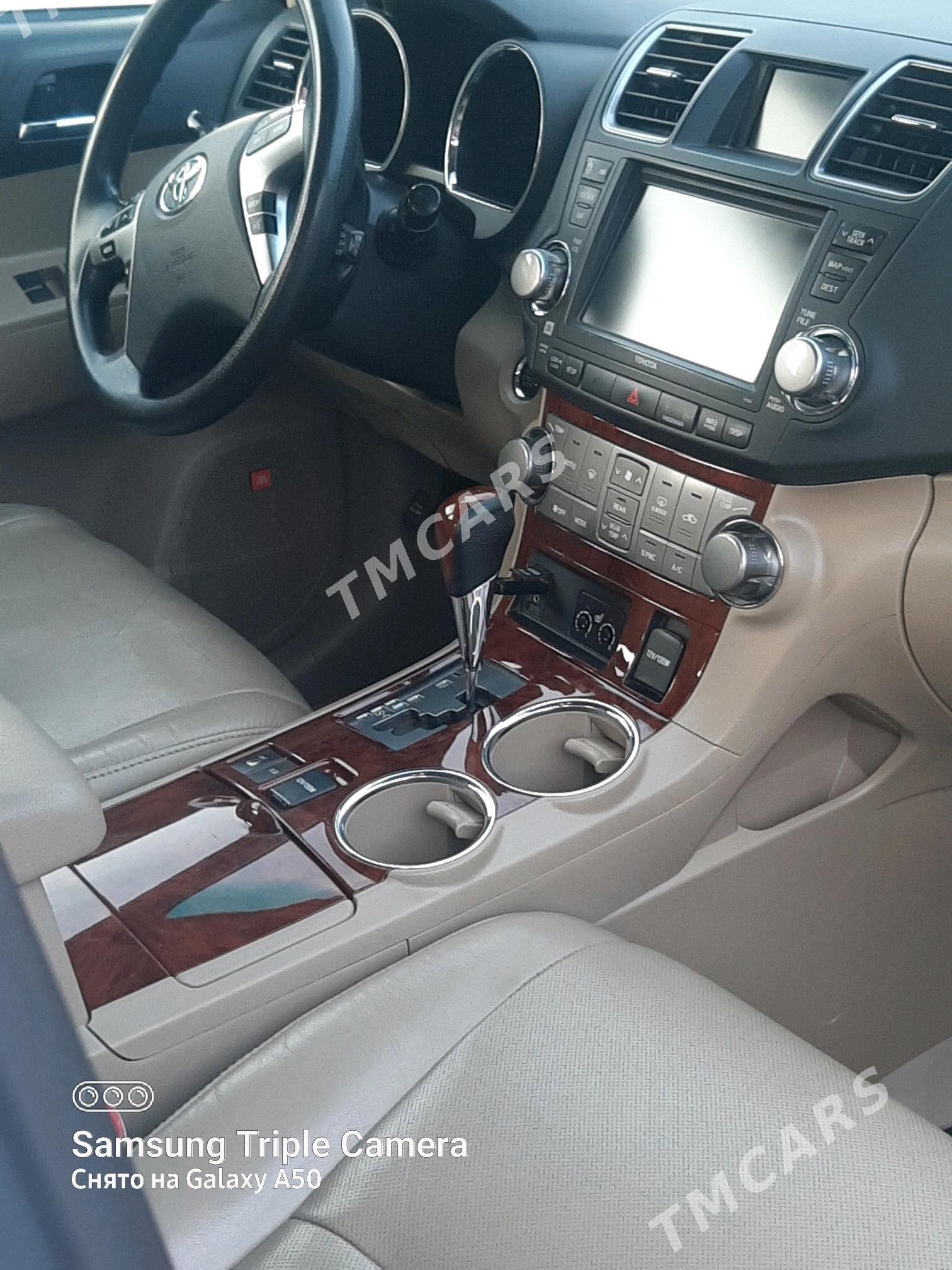 Toyota Highlander 2012 - 355 000 TMT - Ашхабад - img 5