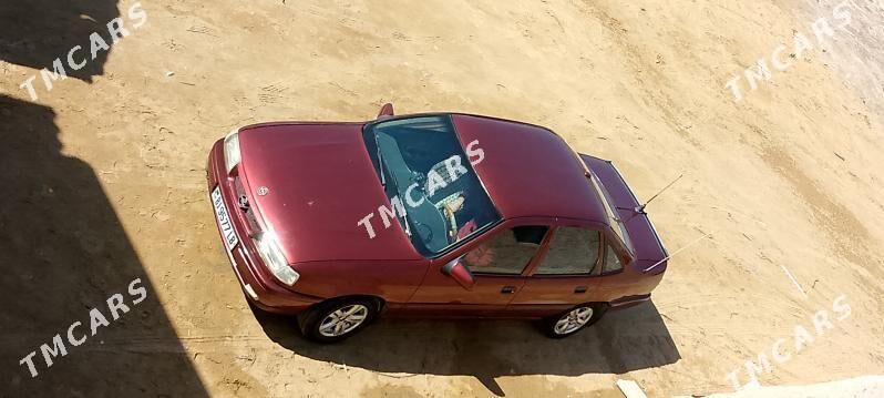 Opel Vectra 1991 - 30 000 TMT - Darganata - img 2