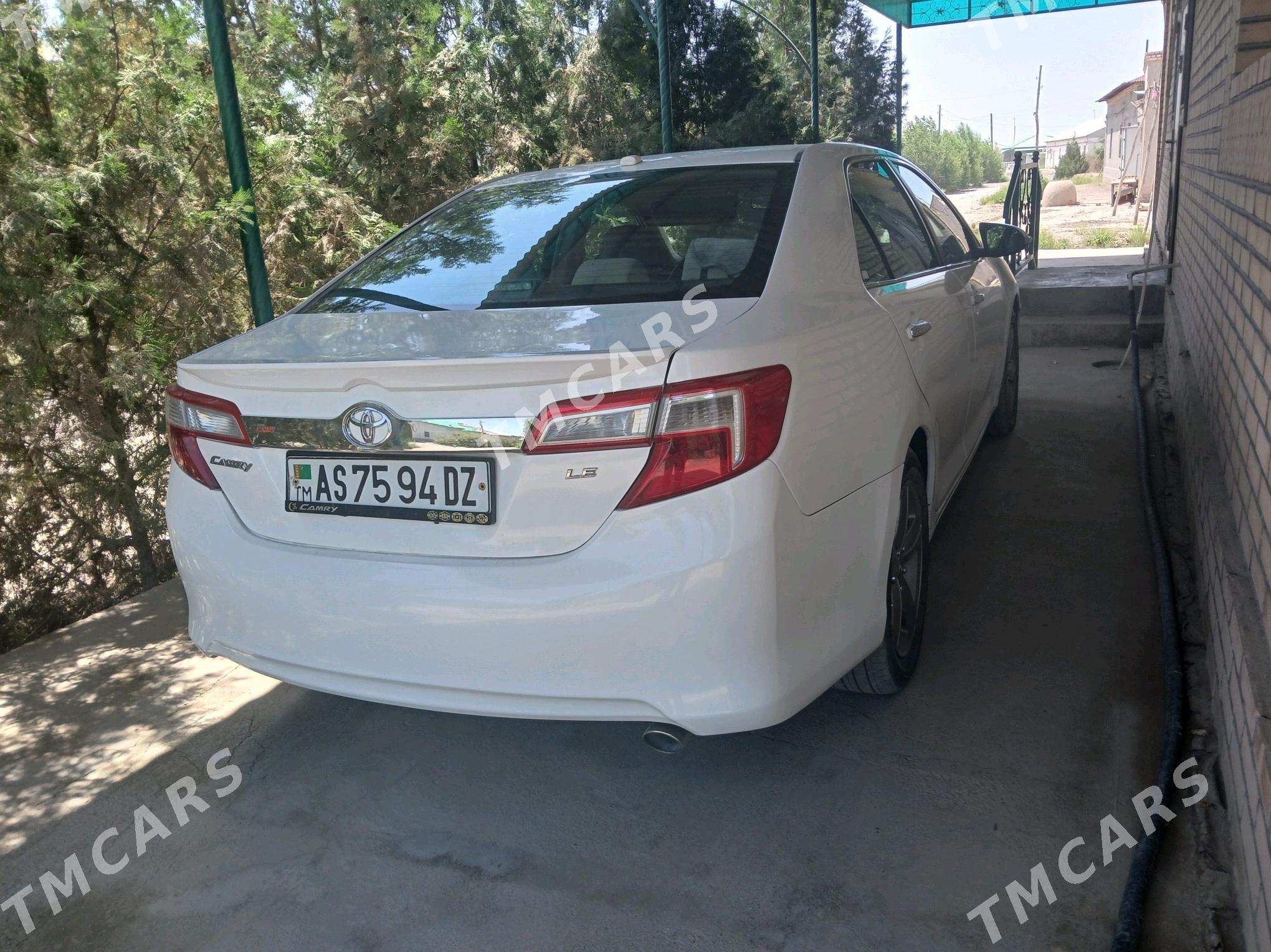 Toyota Camry 2012 - 200 000 TMT - Daşoguz - img 7