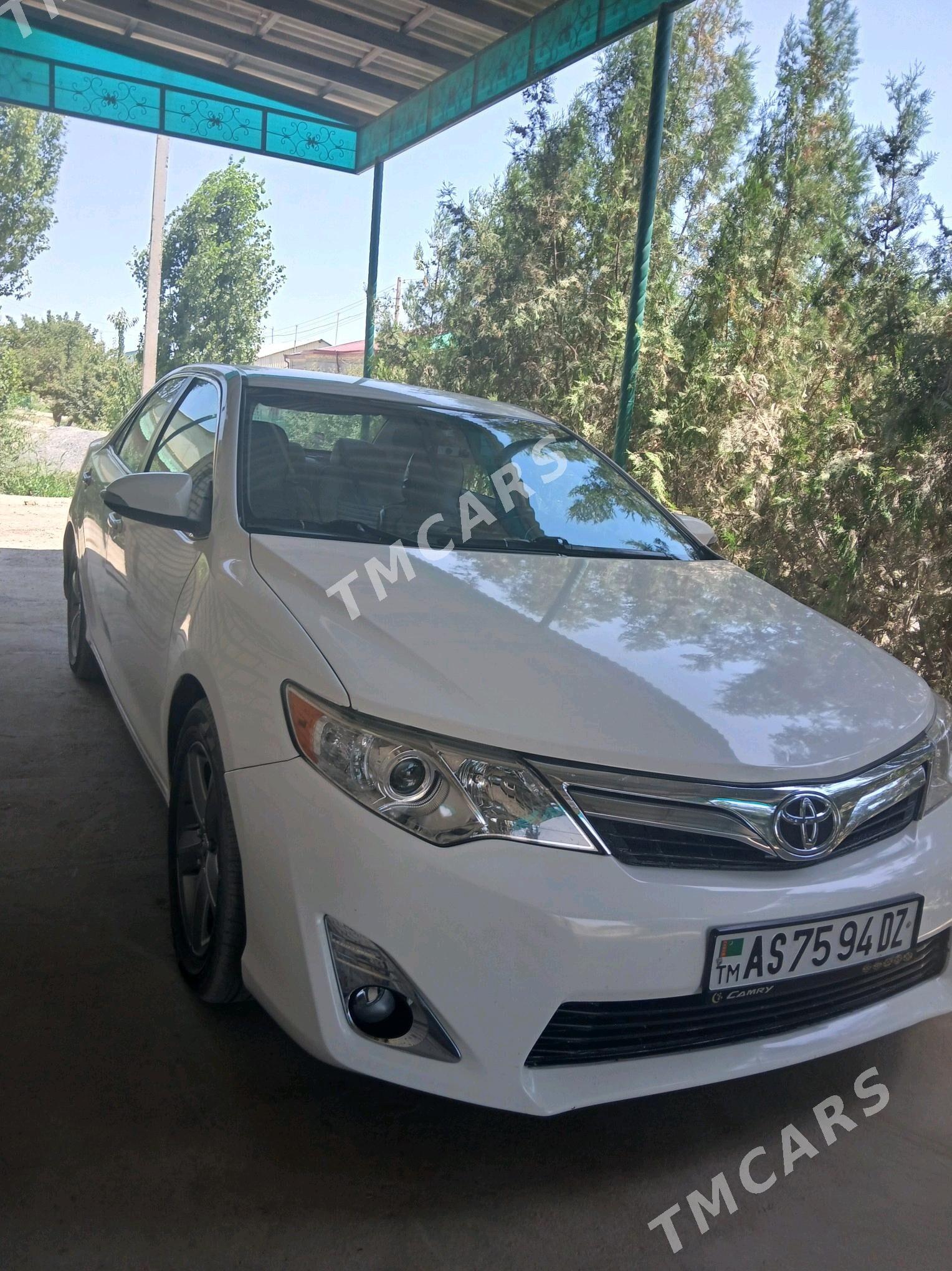 Toyota Camry 2012 - 200 000 TMT - Daşoguz - img 6