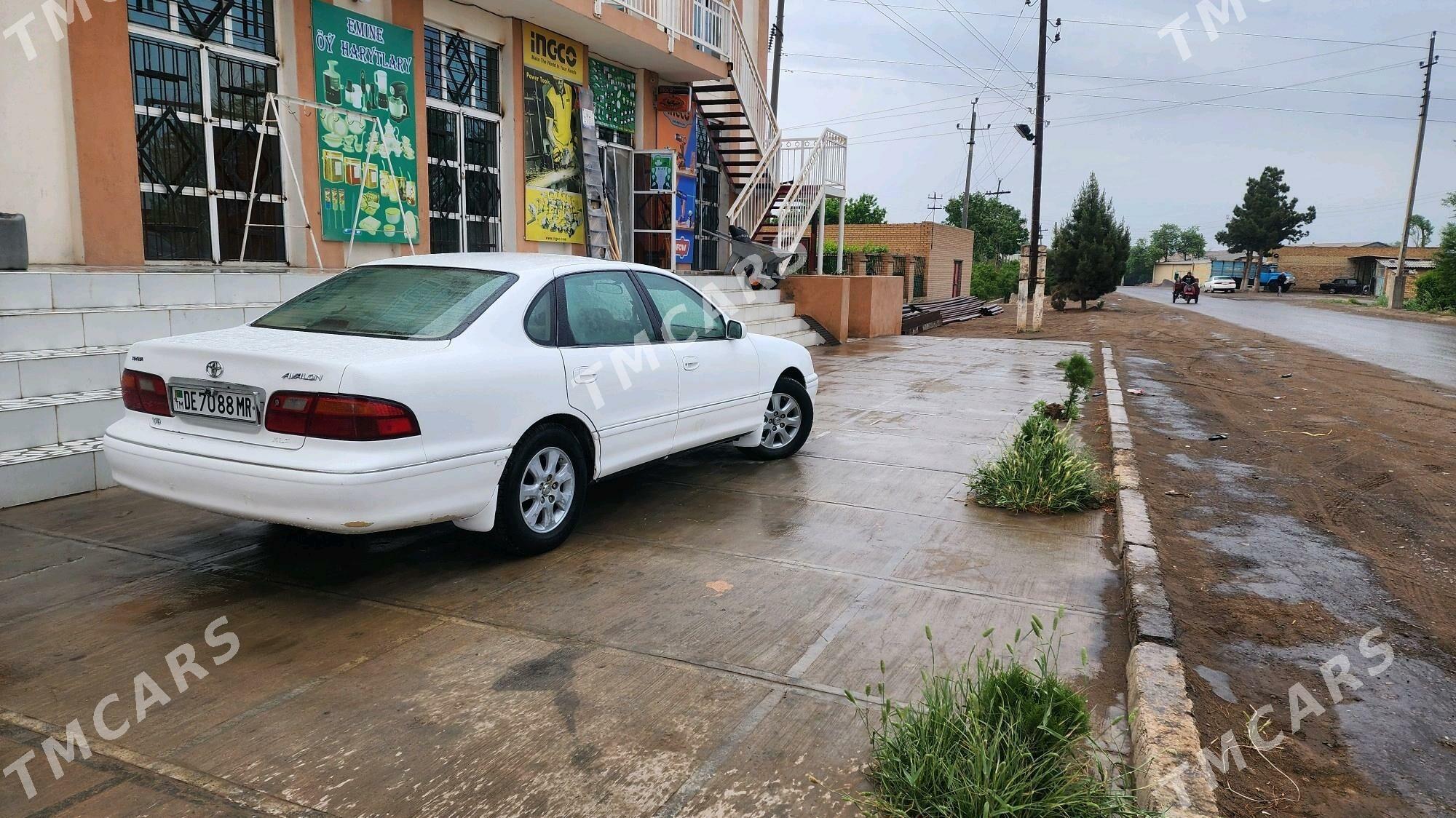Toyota Avalon 1999 - 130 000 TMT - Мургап - img 3