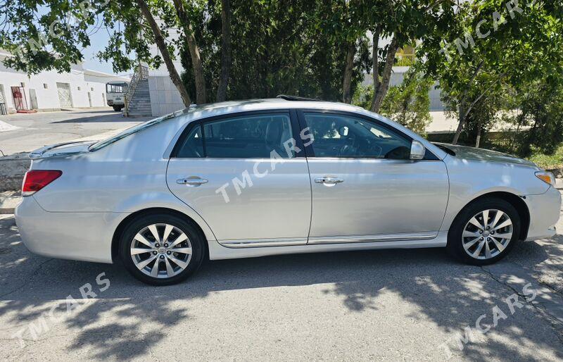Toyota Avalon 2011 - 325 000 TMT - Дашогуз - img 4