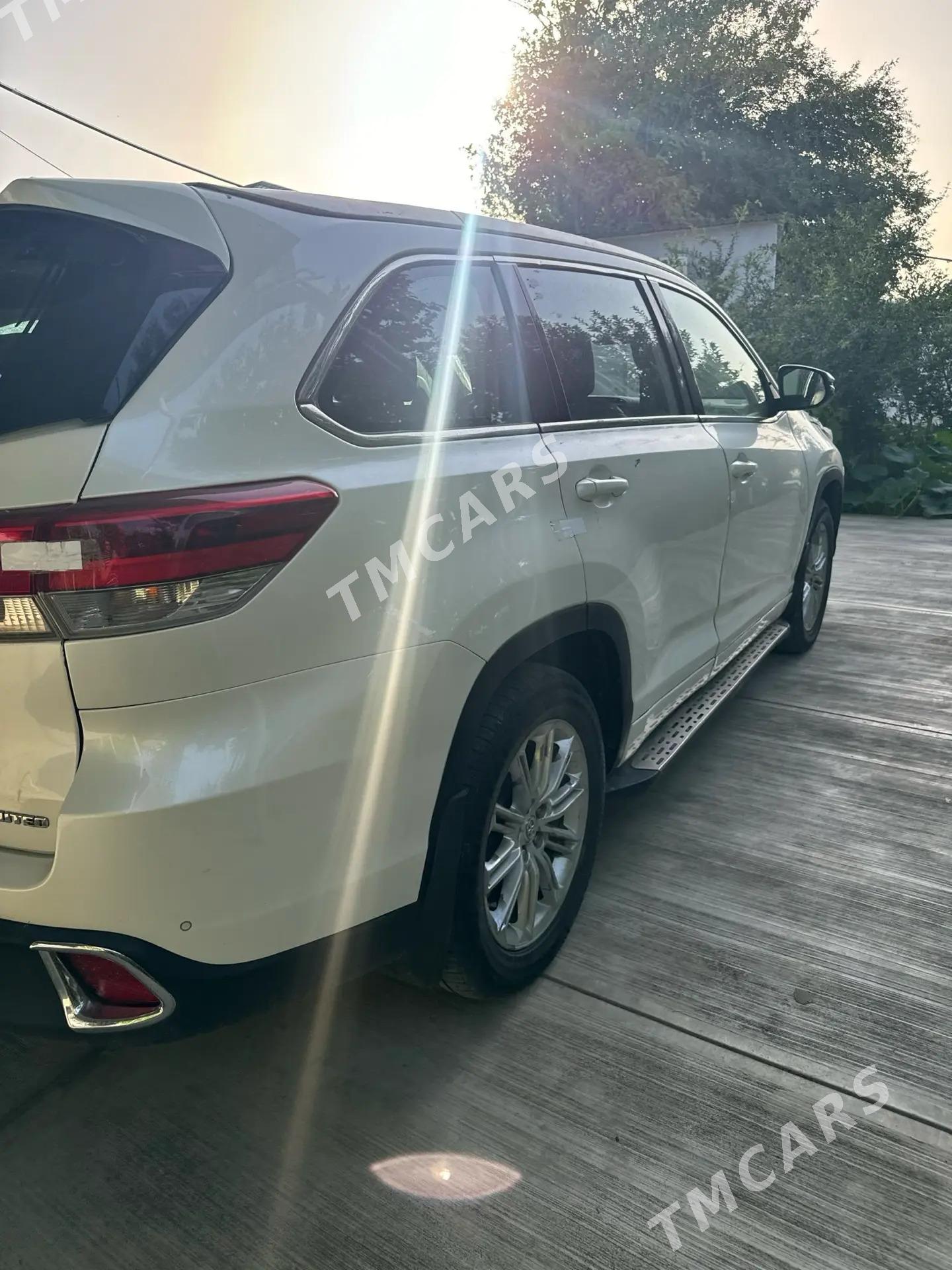 Toyota Highlander 2017 - 490 000 TMT - 8 mkr - img 4