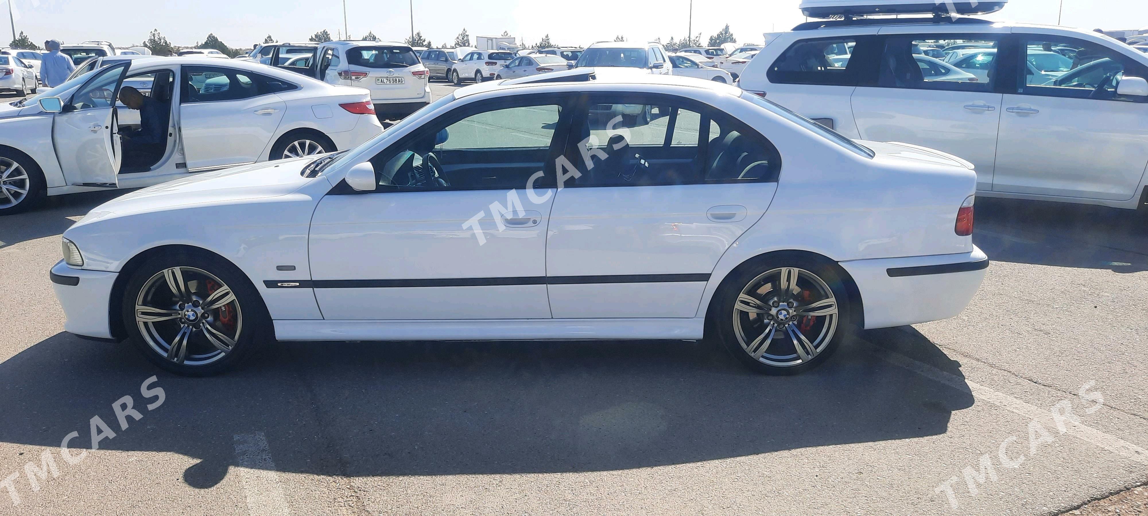 BMW E39 2003 - 125 000 TMT - Büzmeýin - img 2