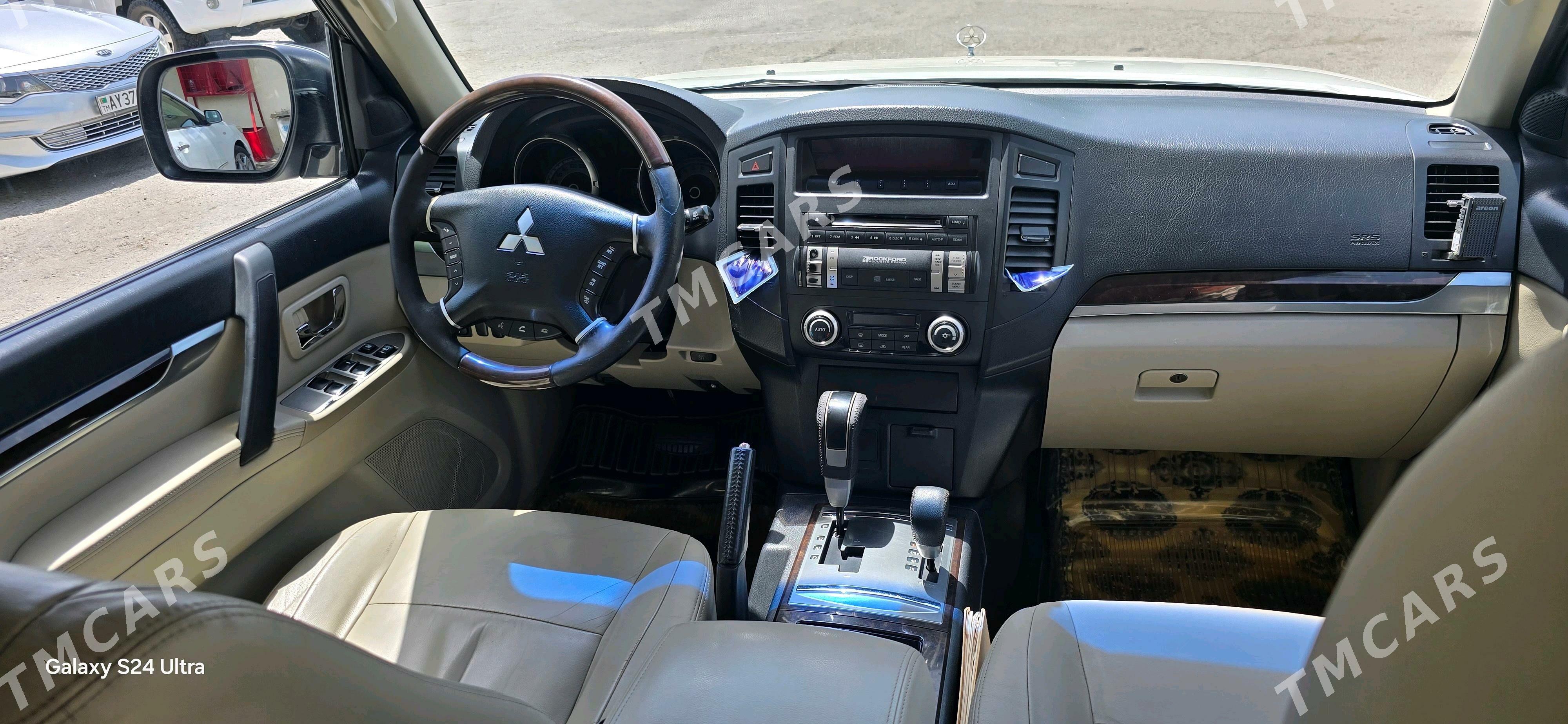 Mitsubishi Pajero 2011 - 300 000 TMT - 4 mkr - img 2
