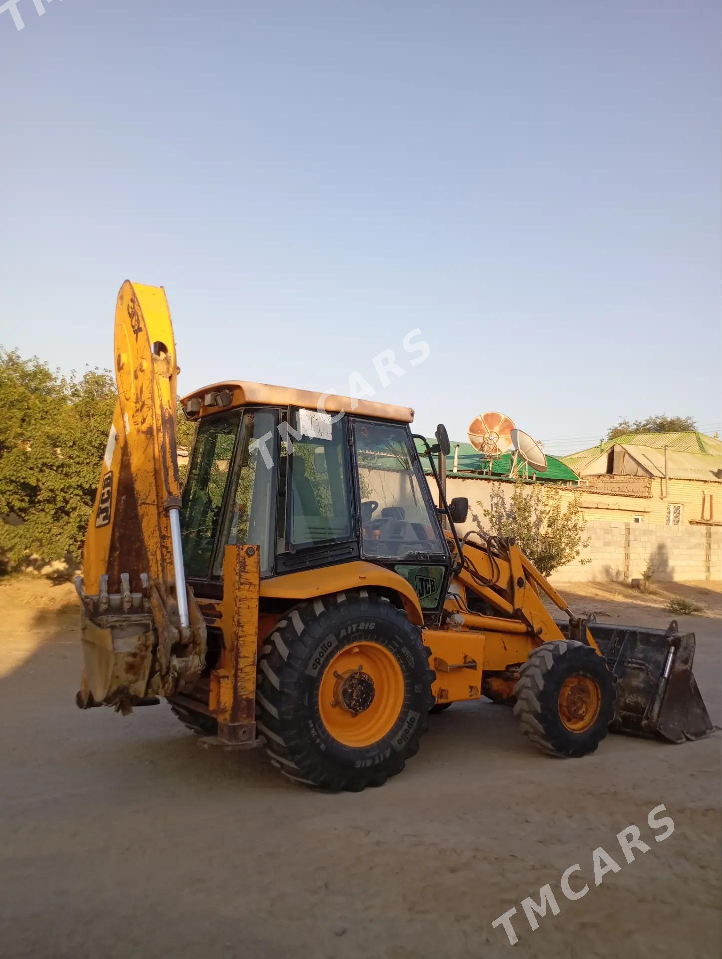JCB 3CX Pothole Master 2000 - 300 000 TMT - Анев - img 2