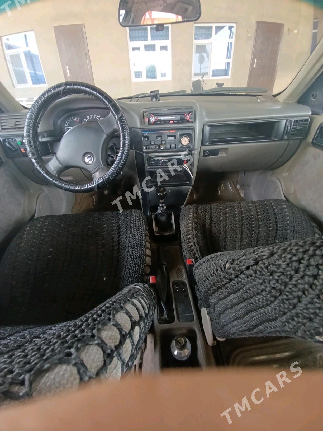 Opel Vectra 1990 - 38 000 TMT - Mary - img 7