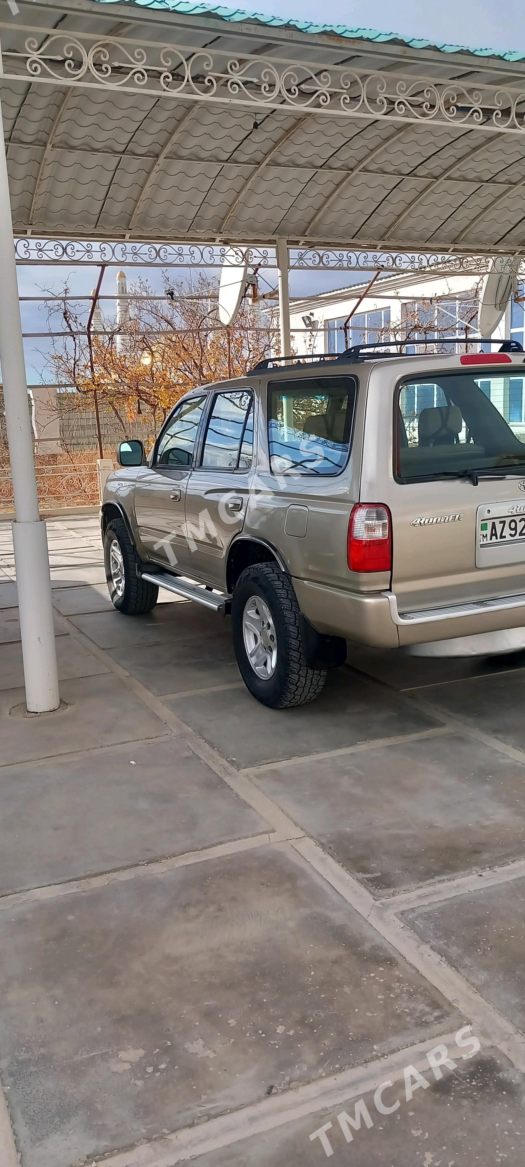 Toyota 4Runner 2002 - 200 000 TMT - Балканабат - img 3