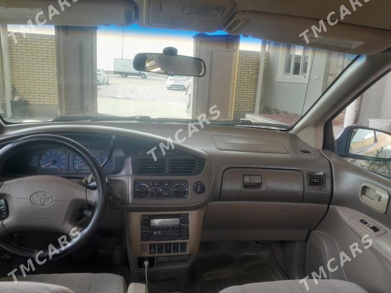 Toyota Sienna 2002 - 150 000 TMT - Mary - img 3