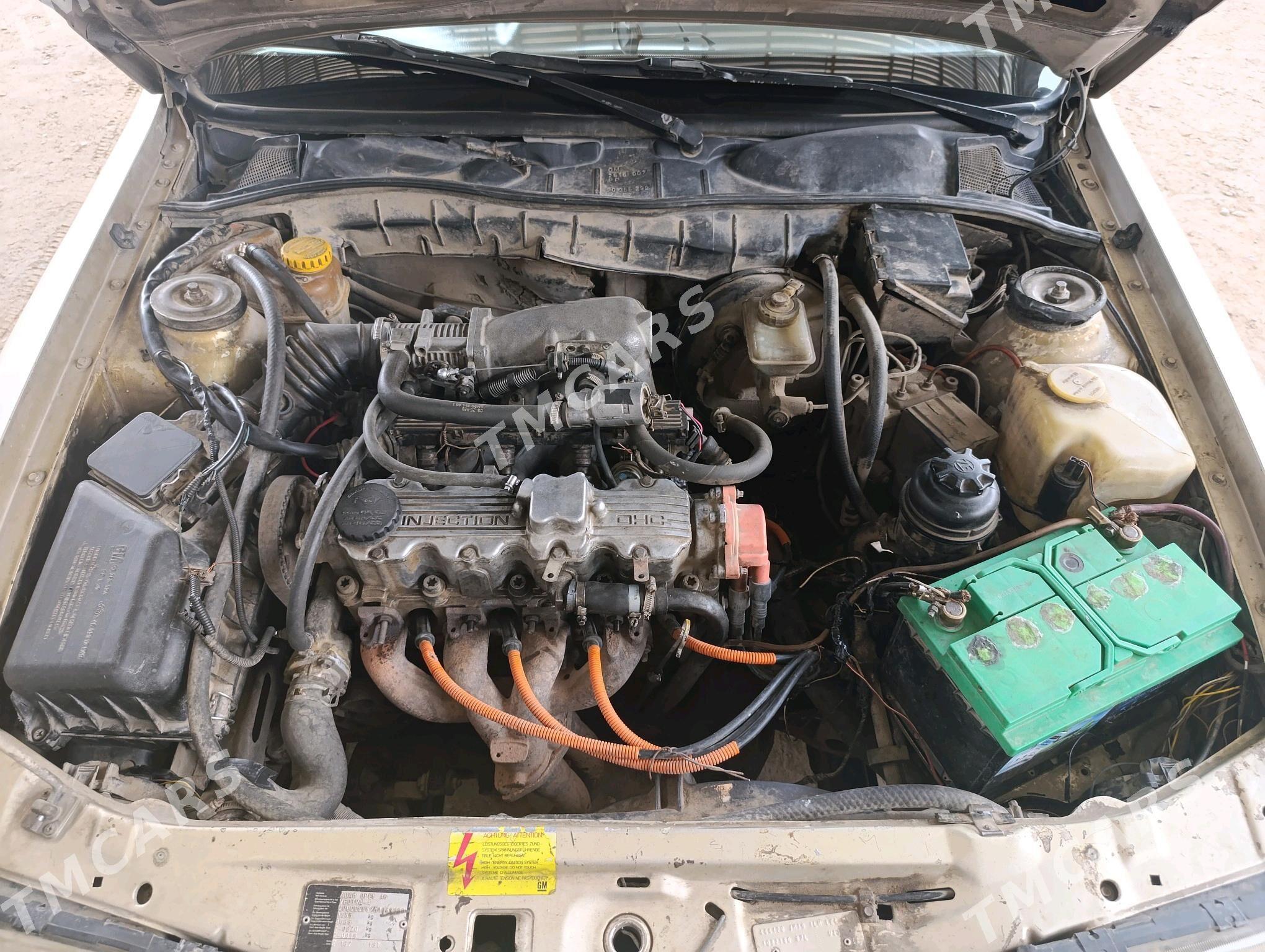 Opel Vectra 1990 - 38 000 TMT - Mary - img 9