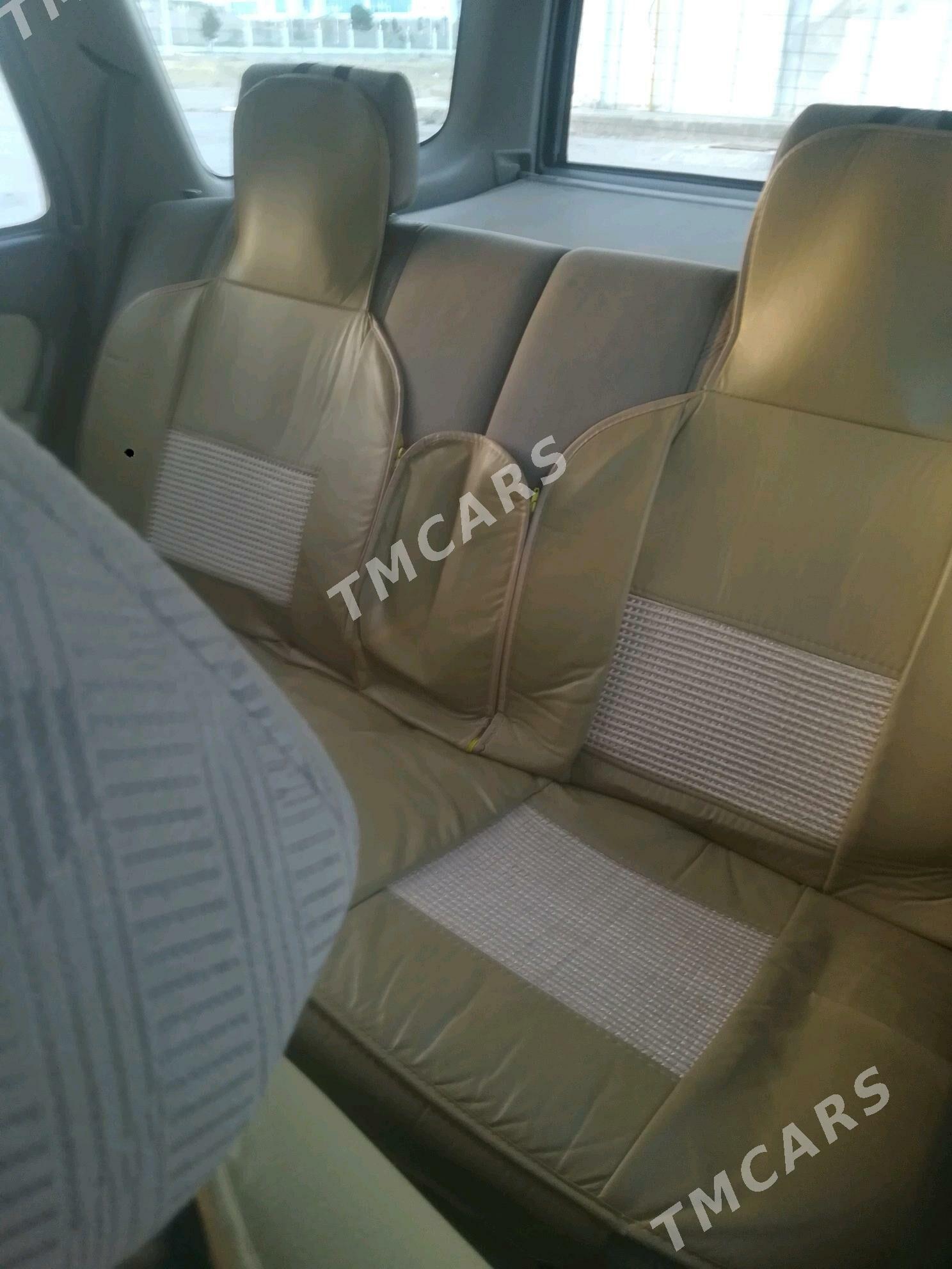Toyota 4Runner 2002 - 200 000 TMT - Балканабат - img 6
