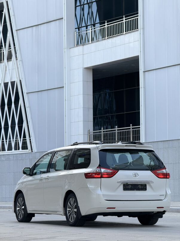 Toyota Sienna 2016 - 470 000 TMT - Ашхабад - img 5