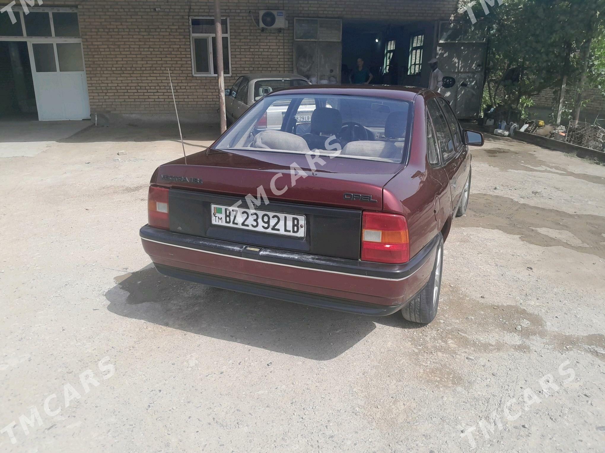 Opel Vectra 1993 - 30 000 TMT - Farap - img 5