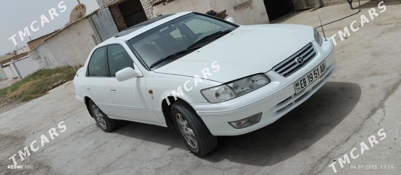 Toyota Camry 2000 - 146 000 TMT - Теджен - img 2
