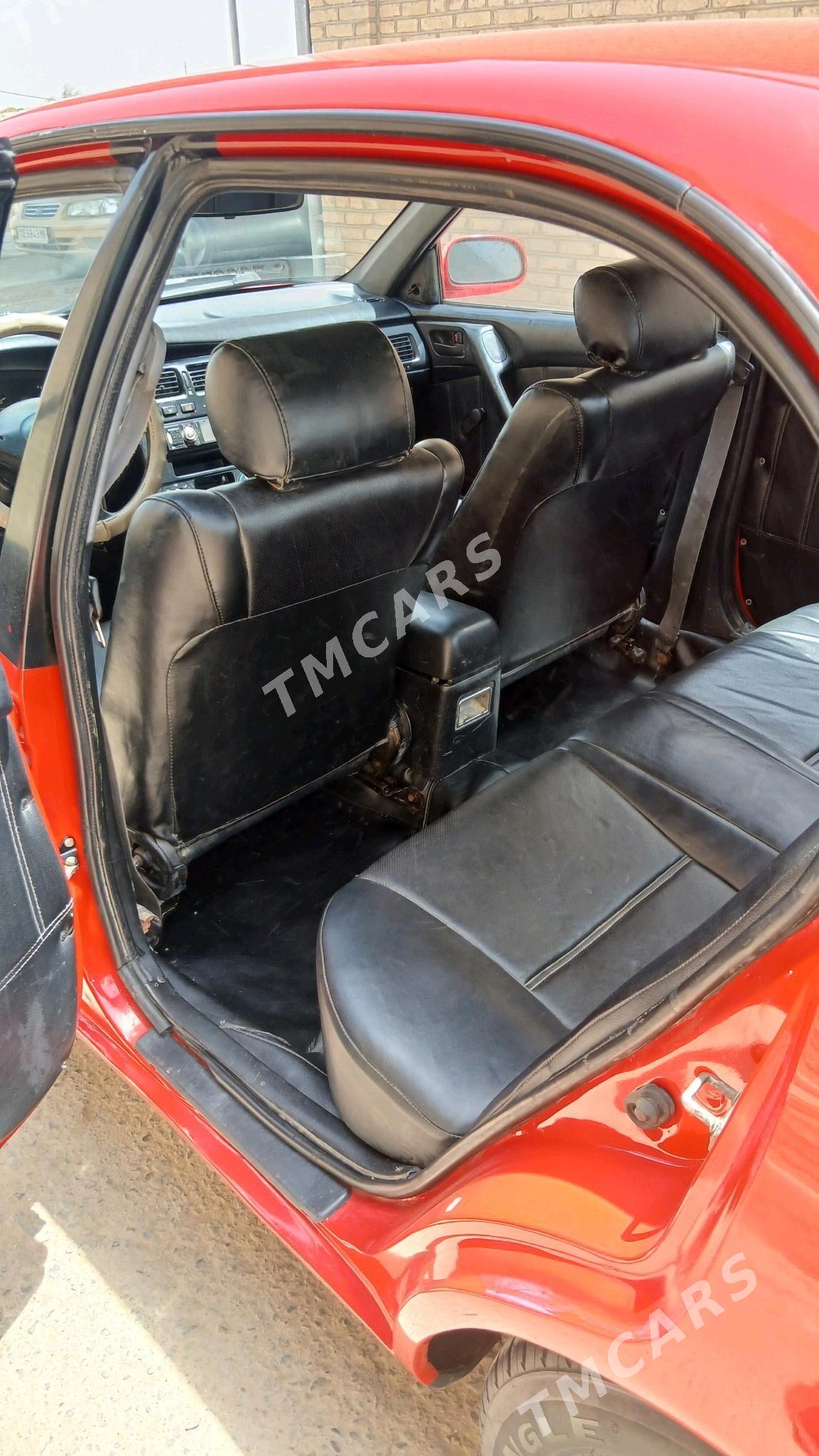 Toyota Carina 1993 - 68 000 TMT - Мары - img 7