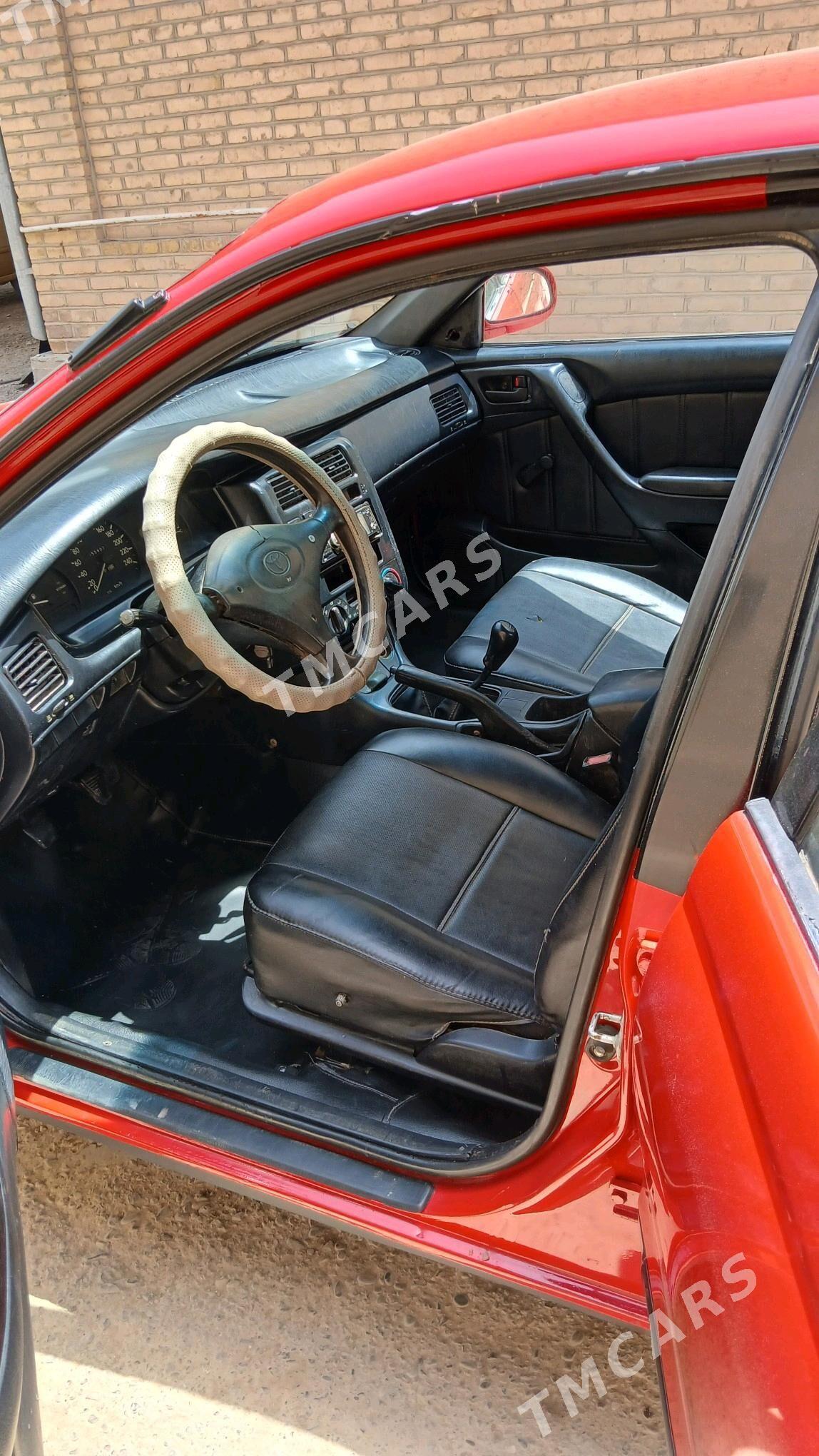 Toyota Carina 1993 - 68 000 TMT - Мары - img 8