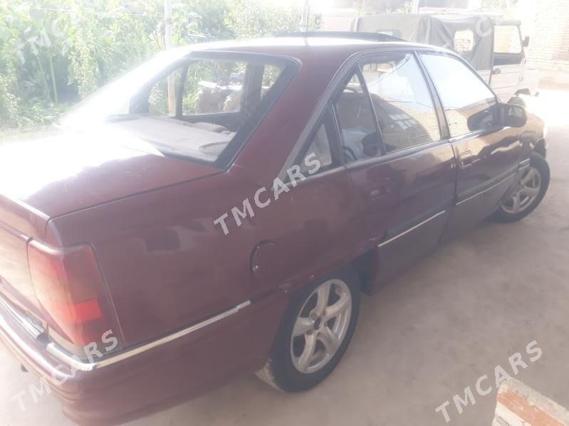 Opel Omega 1991 - 12 000 TMT - Sakar - img 6