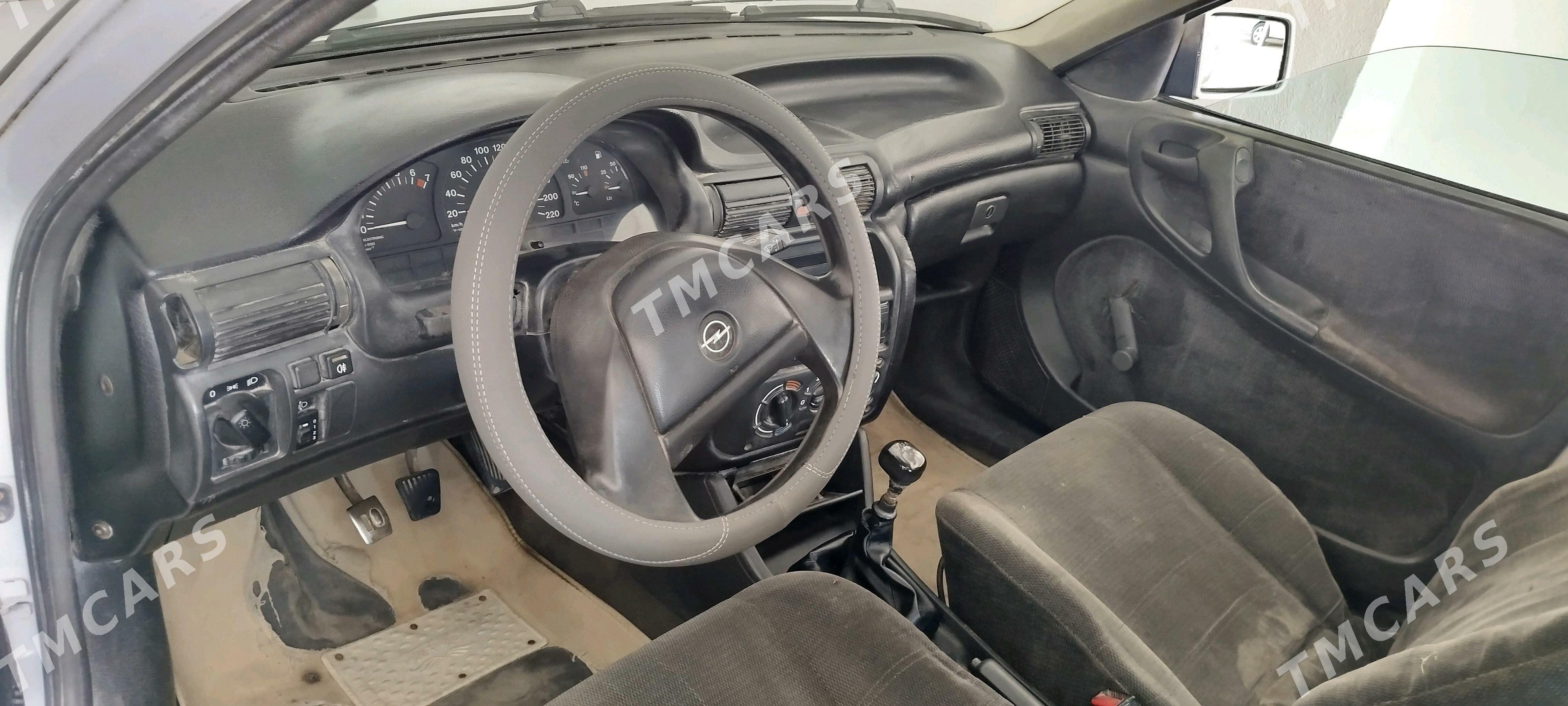 Opel Astra 1993 - 35 000 TMT - Türkmenbaşy - img 2
