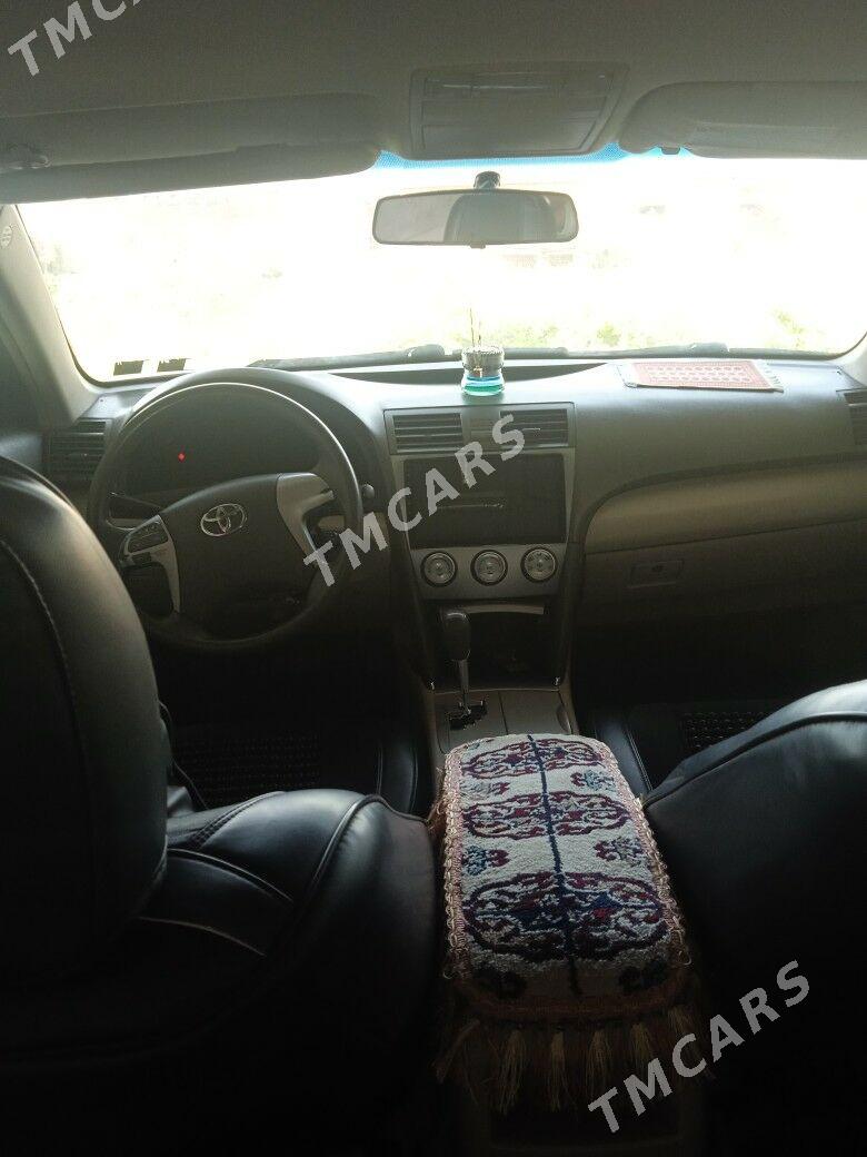 Toyota Camry 2009 - 200 000 TMT - Мары - img 5