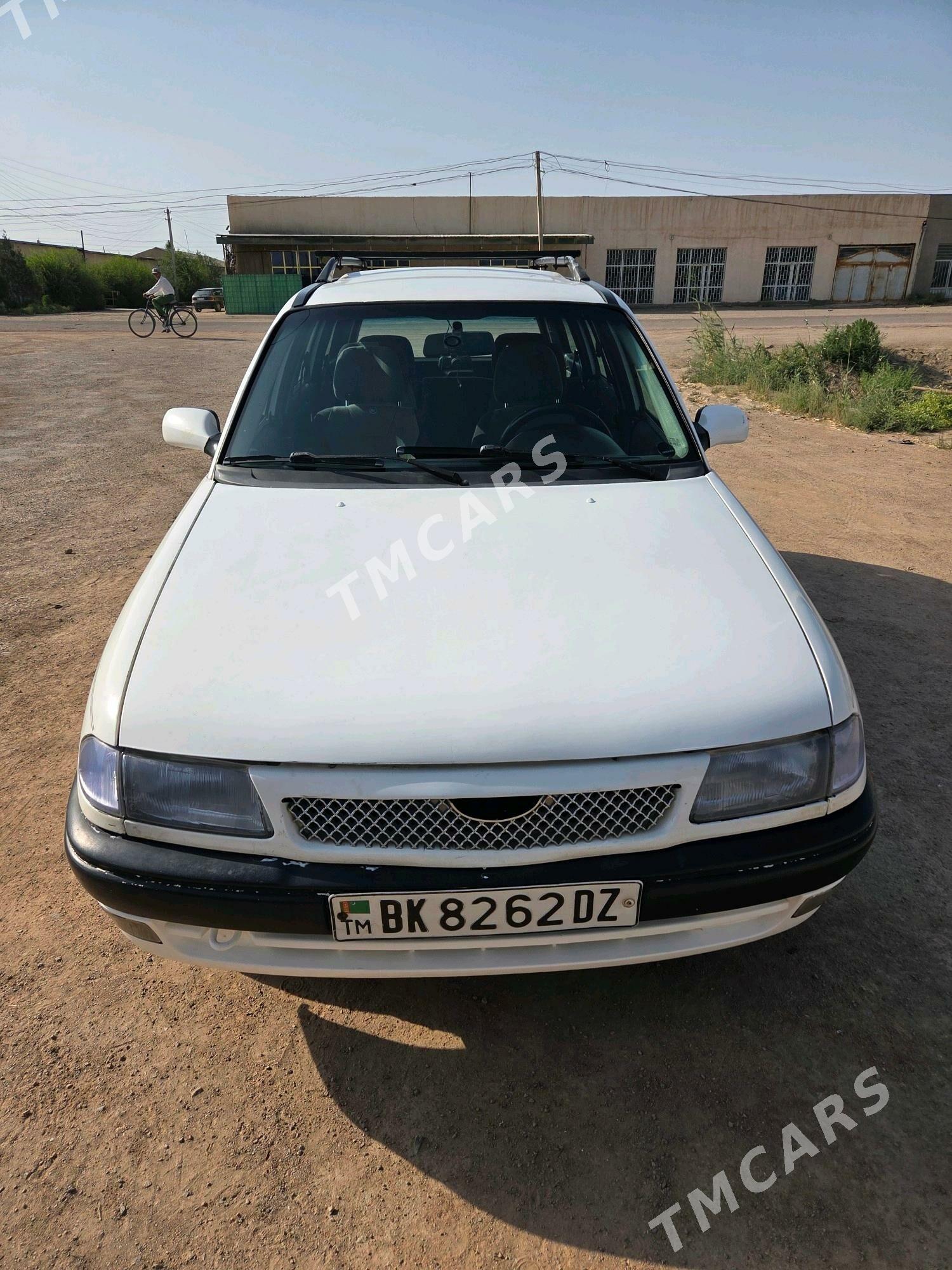 Opel Astra 1997 - 50 000 TMT - Губадаг - img 5
