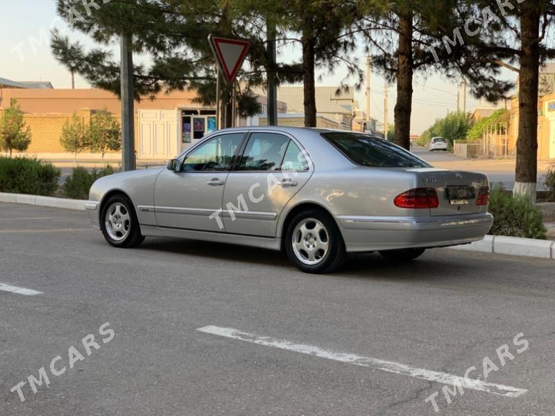 Mercedes-Benz E320 2000 - 220 000 TMT - Mary - img 4