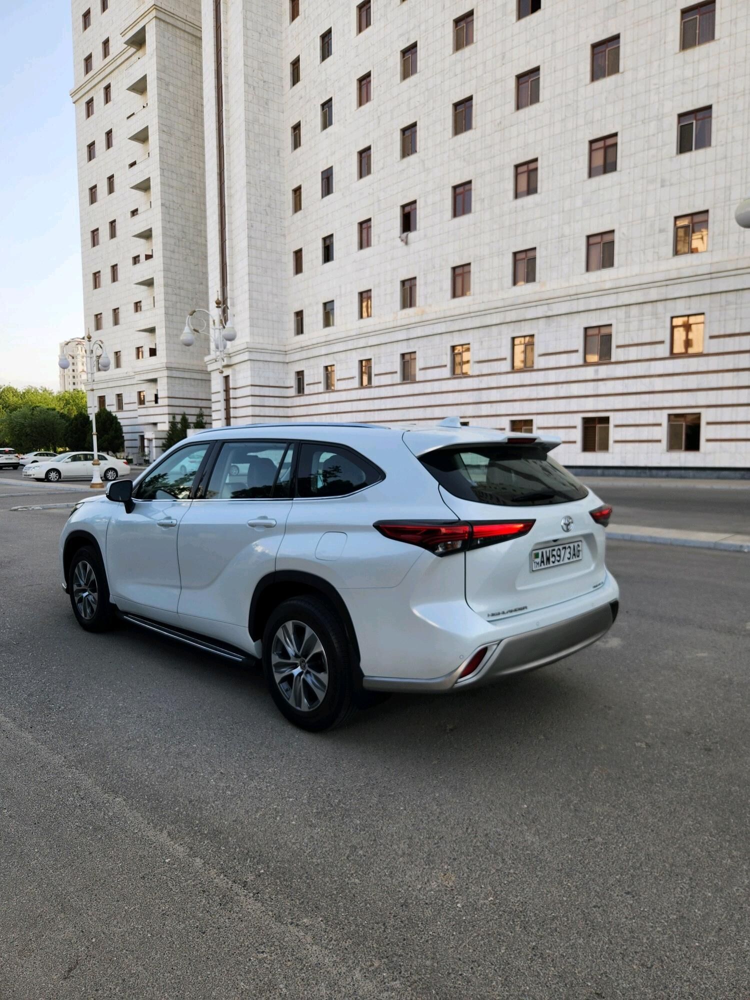 Toyota Highlander 2021 - 548 000 TMT - Aşgabat - img 5