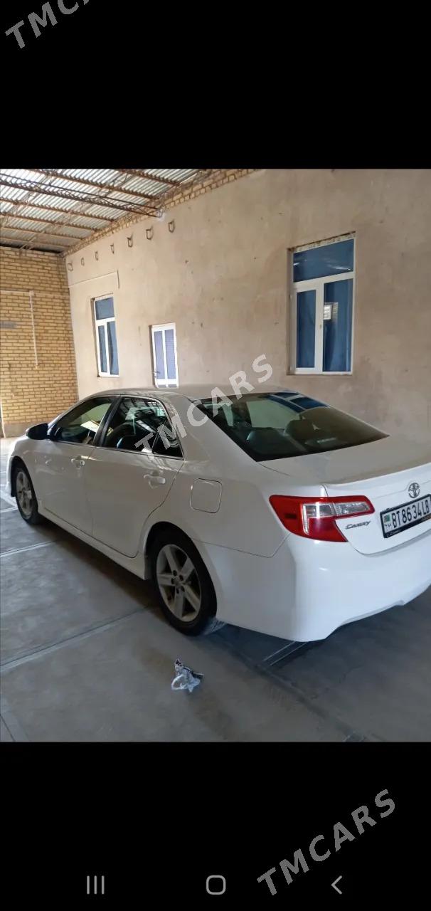 Toyota Camry 2014 - 240 000 TMT - Фарап - img 2