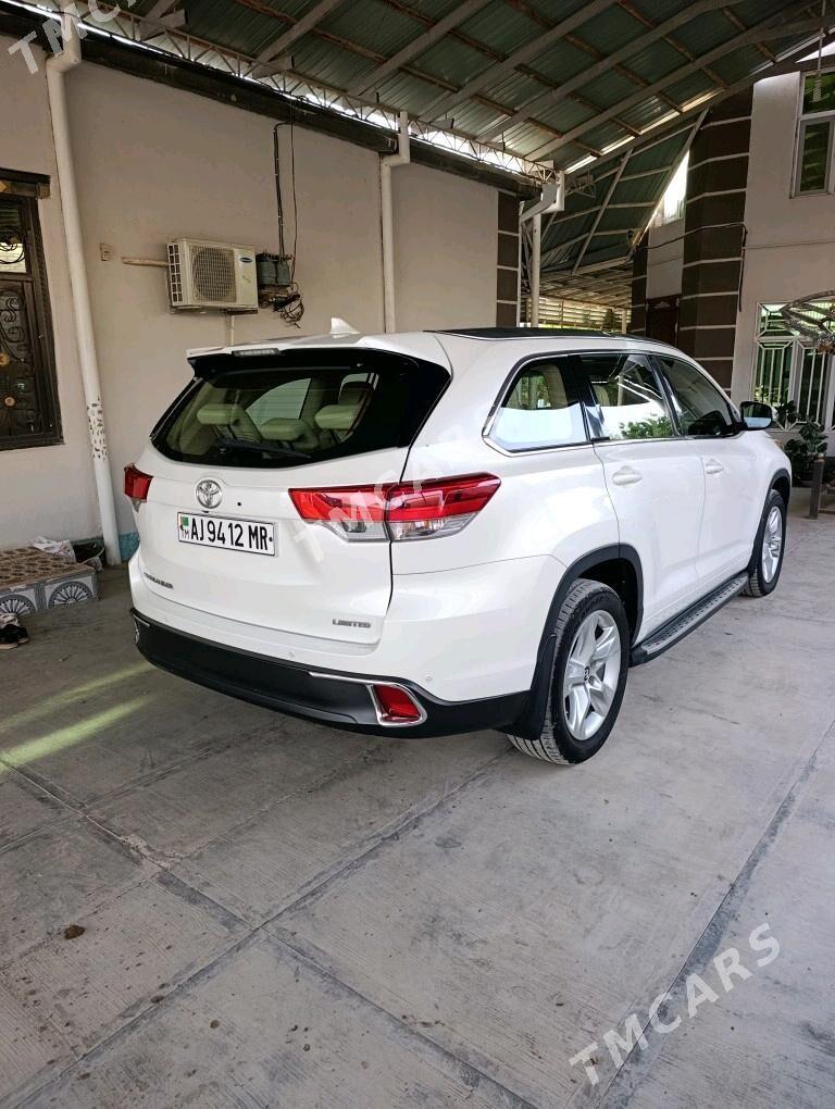 Toyota Highlander 2016 - 360 000 TMT - Sakarçäge - img 2