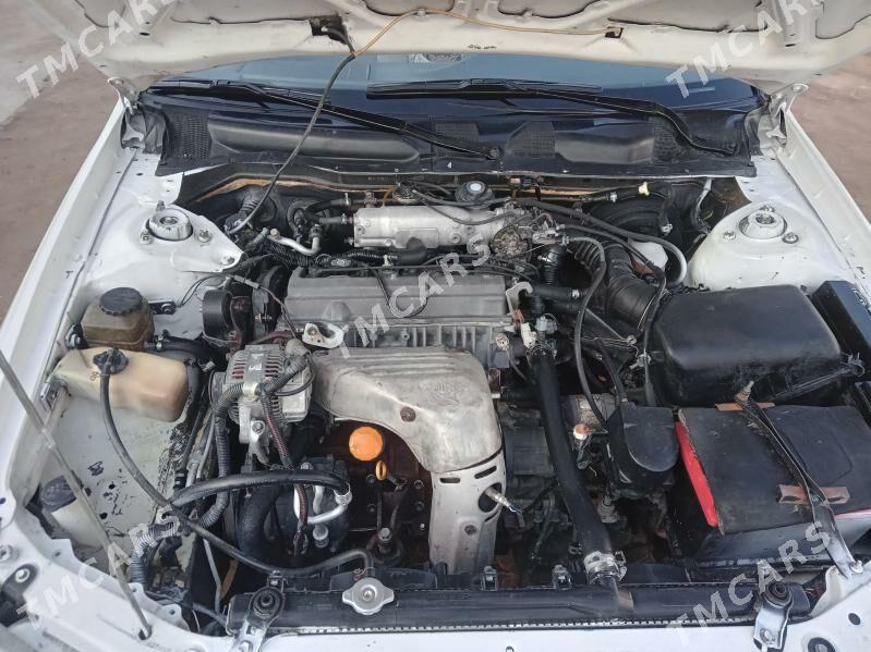 Toyota Camry 2000 - 130 000 TMT - етр. Туркменбаши - img 4