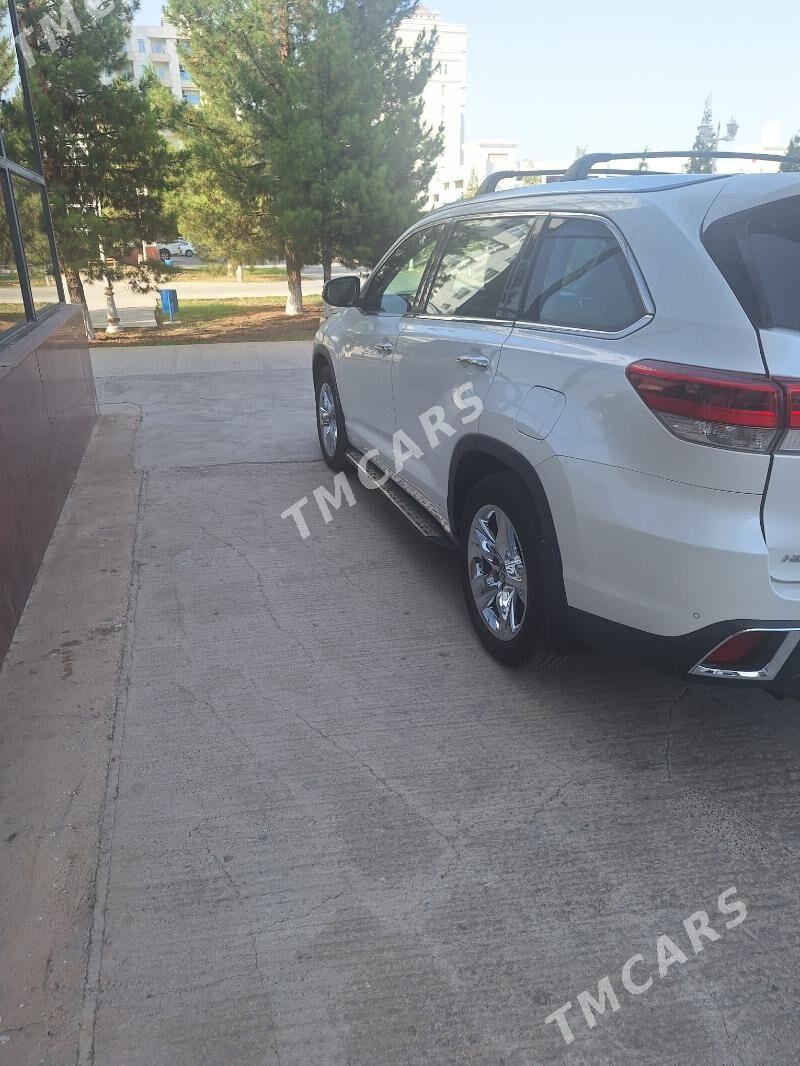 Toyota Highlander 2017 - 520 000 TMT - Ашхабад - img 2