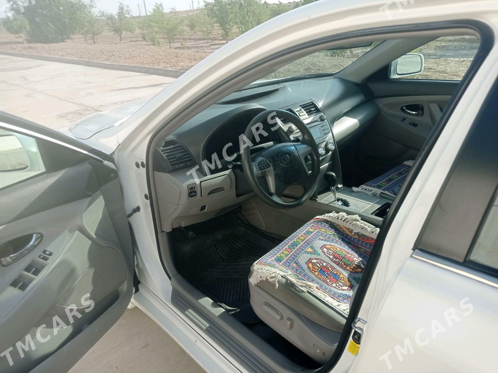 Toyota Camry 2011 - 170 000 TMT - Gazojak - img 6