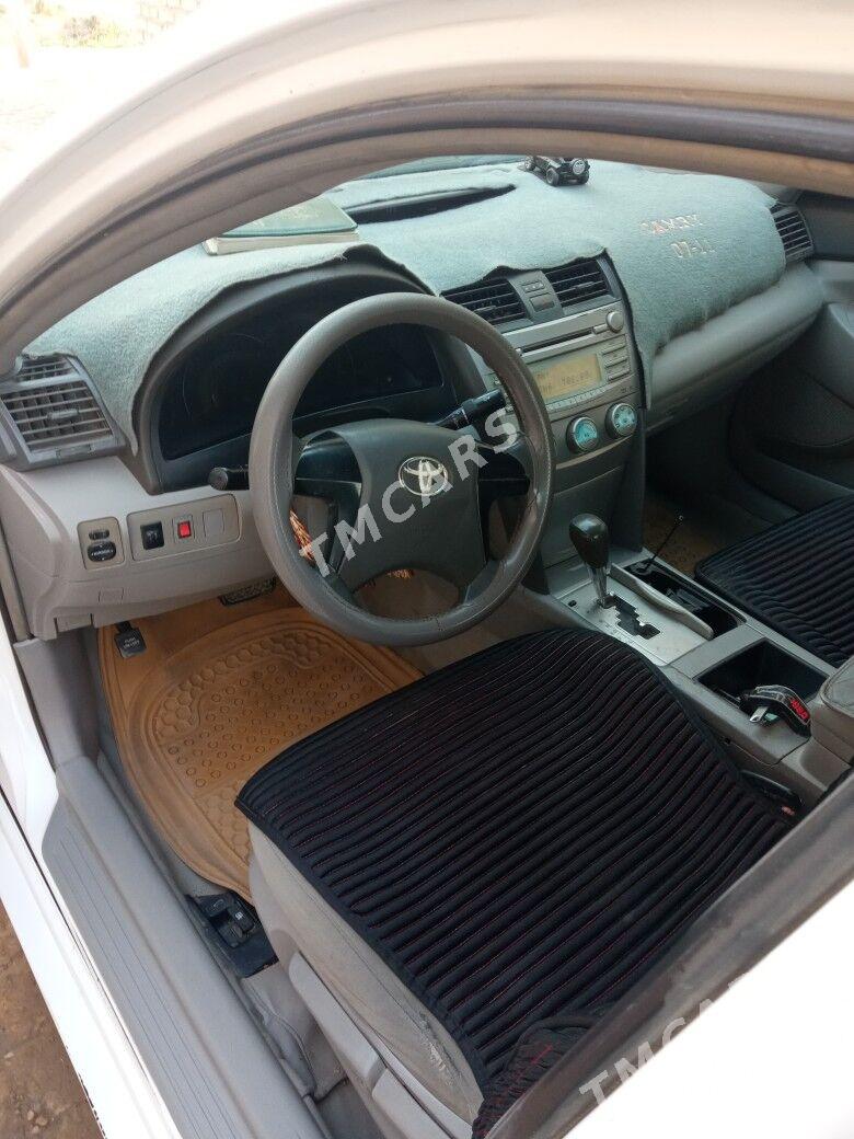 Toyota Camry 2010 - 130 000 TMT - Murgap - img 4