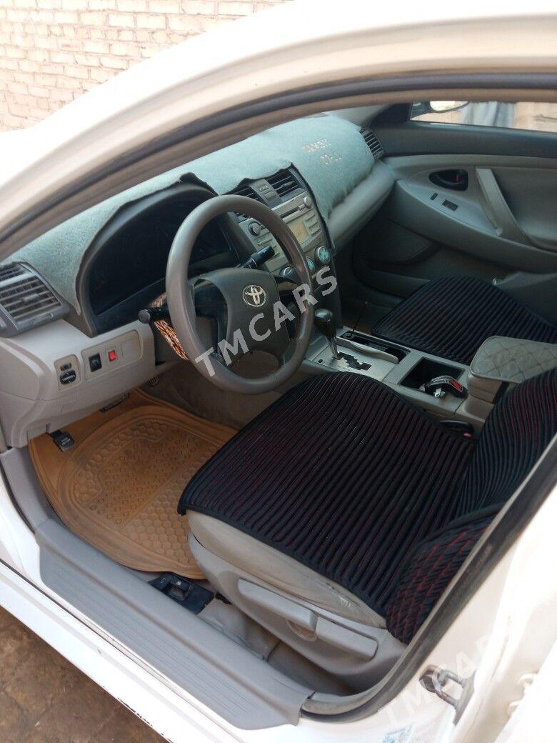 Toyota Camry 2010 - 130 000 TMT - Murgap - img 3