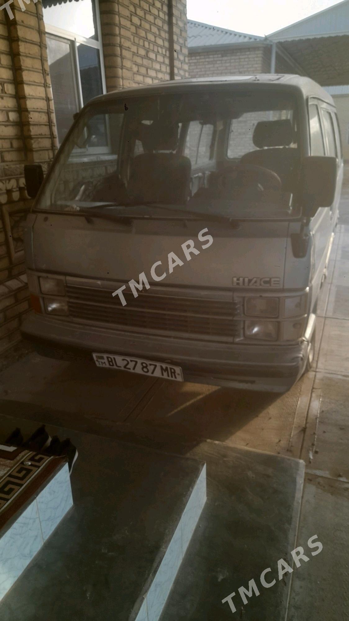Toyota Hiace 1989 - 30 000 TMT - Мургап - img 4