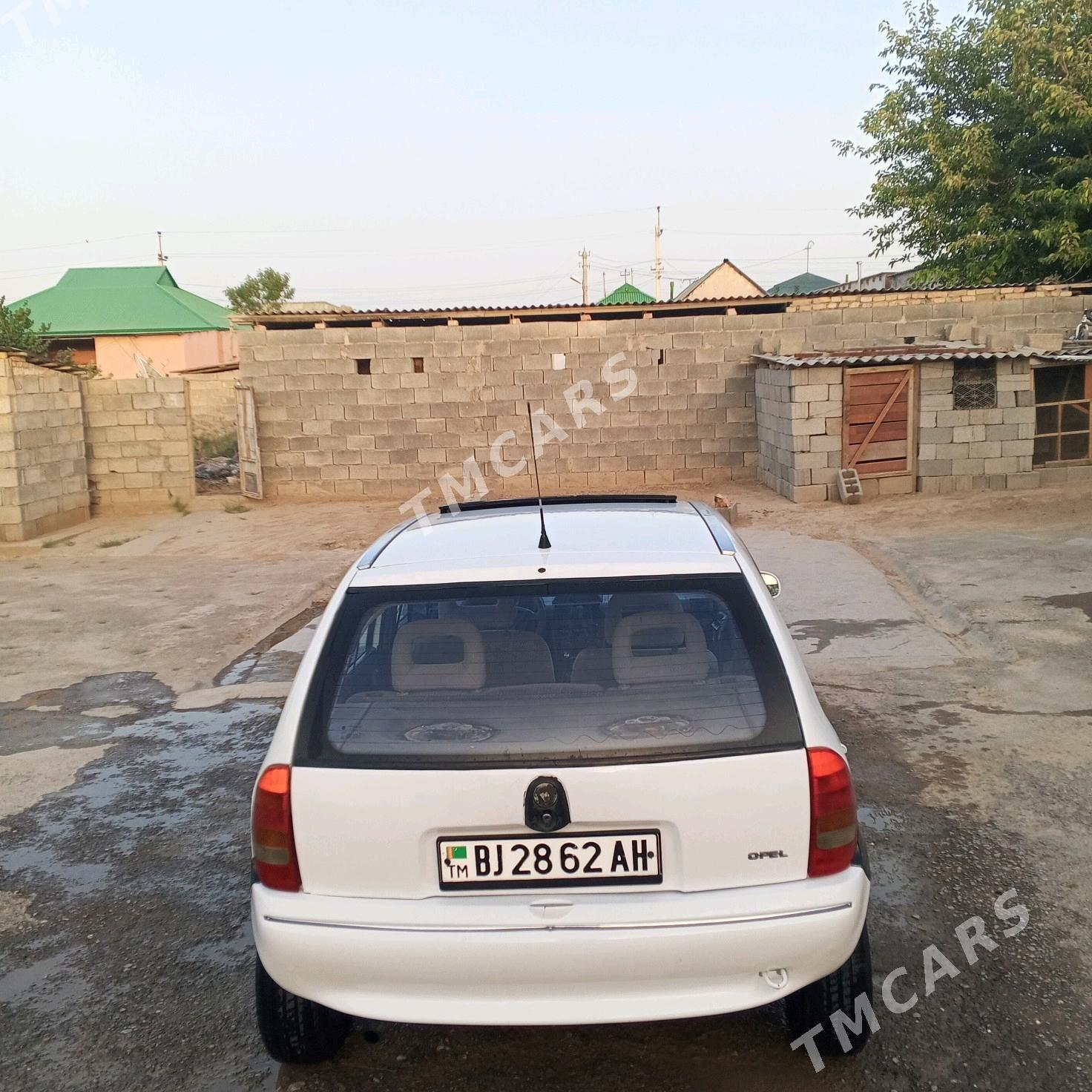 Opel Vita 1995 - 20 000 TMT - Багир - img 4