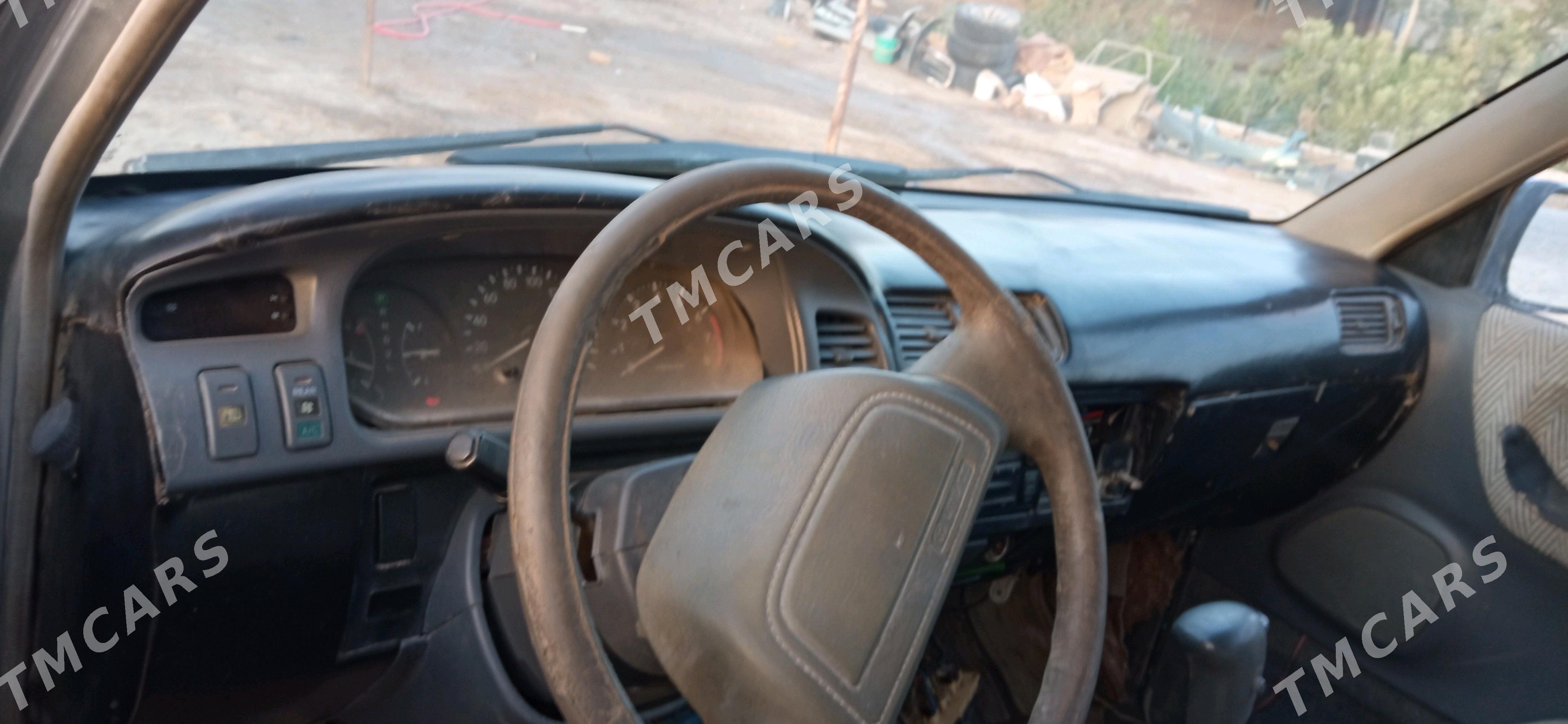 Toyota Hiace 1993 - 45 000 TMT - Farap - img 8