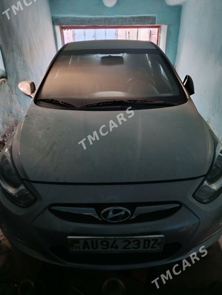 Hyundai Accent 2013 - 160 000 TMT - Daşoguz - img 4