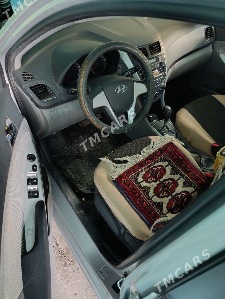 Hyundai Accent 2013 - 160 000 TMT - Daşoguz - img 5