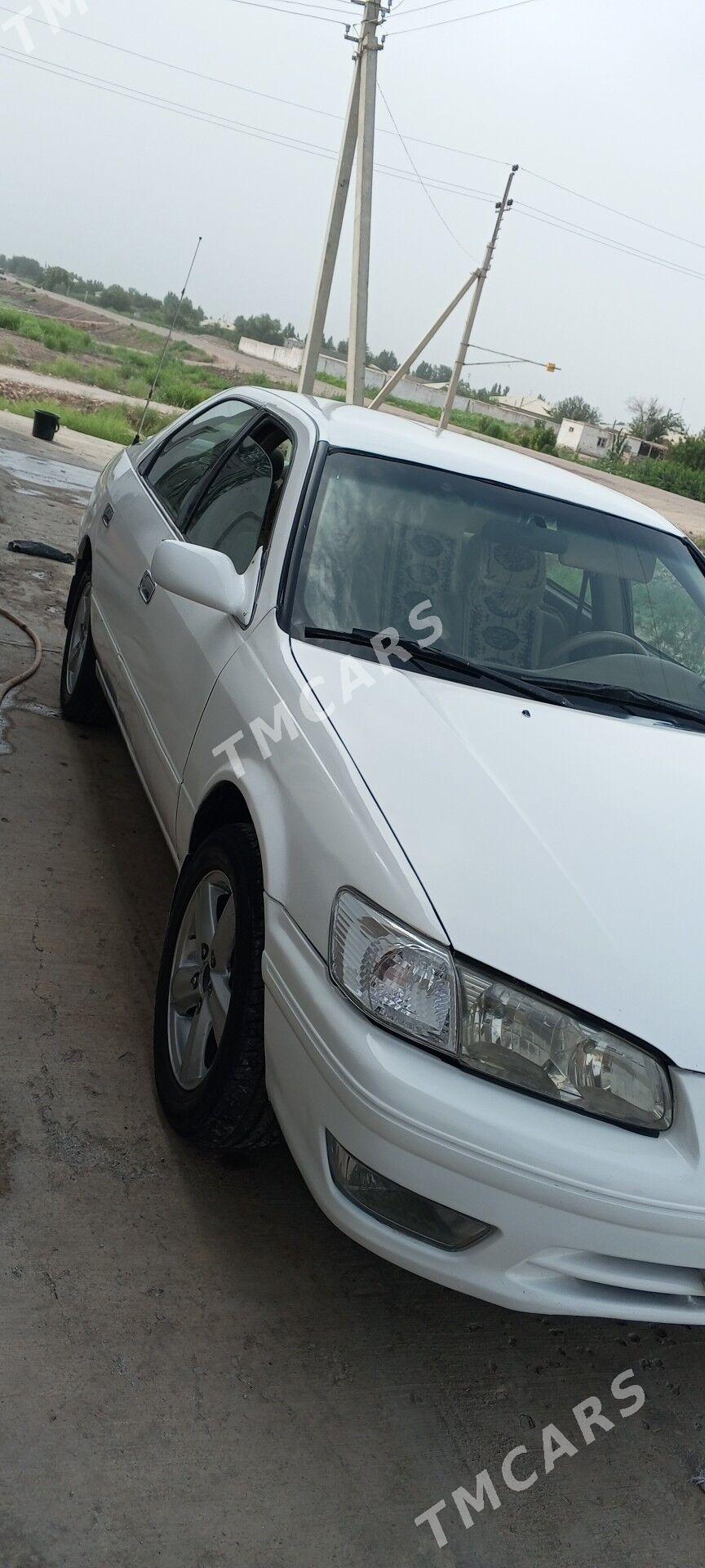 Toyota Camry 1999 - 125 000 TMT - Daşoguz - img 2
