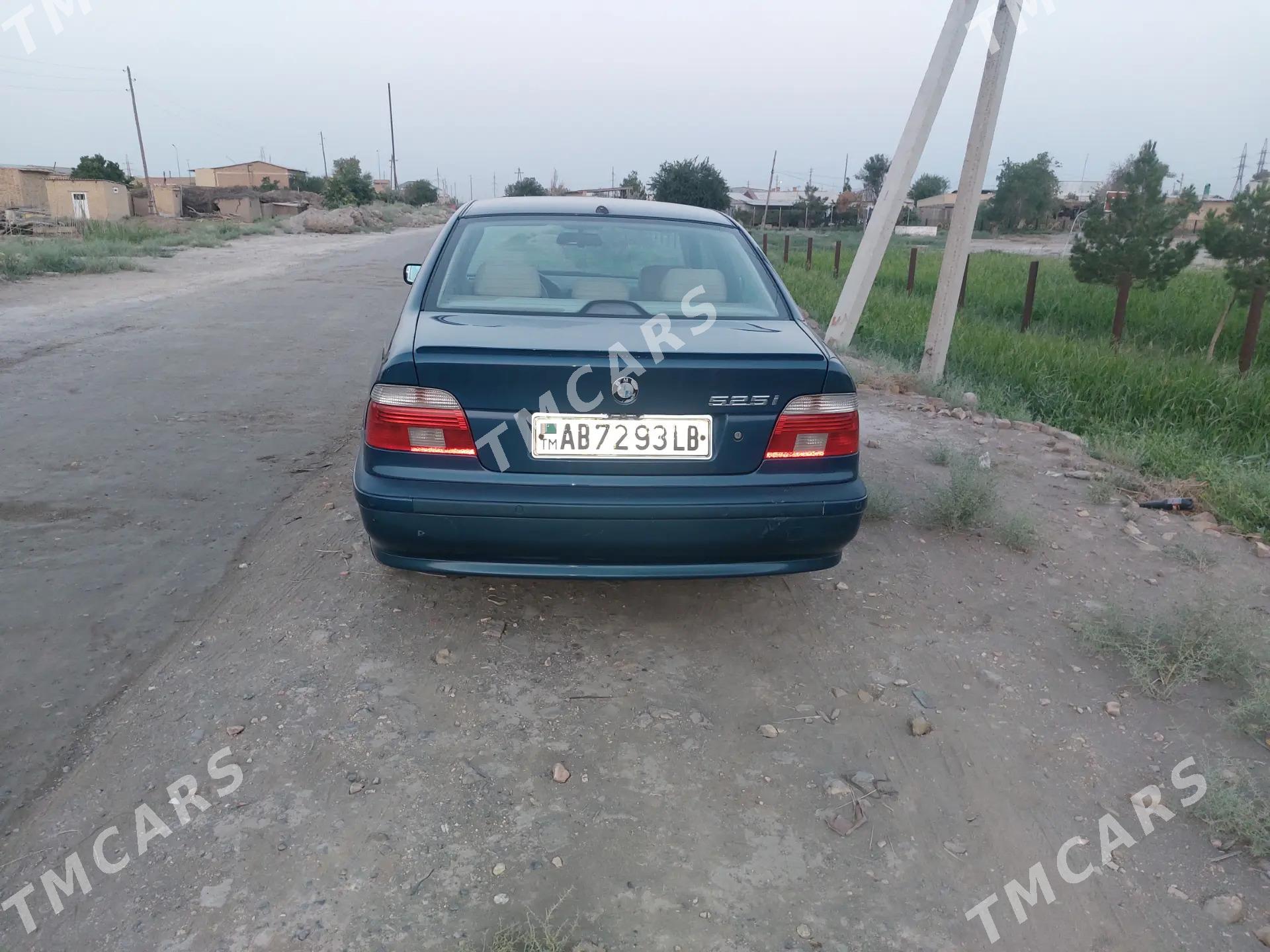 BMW 525 2002 - 105 000 TMT - Дянев - img 4