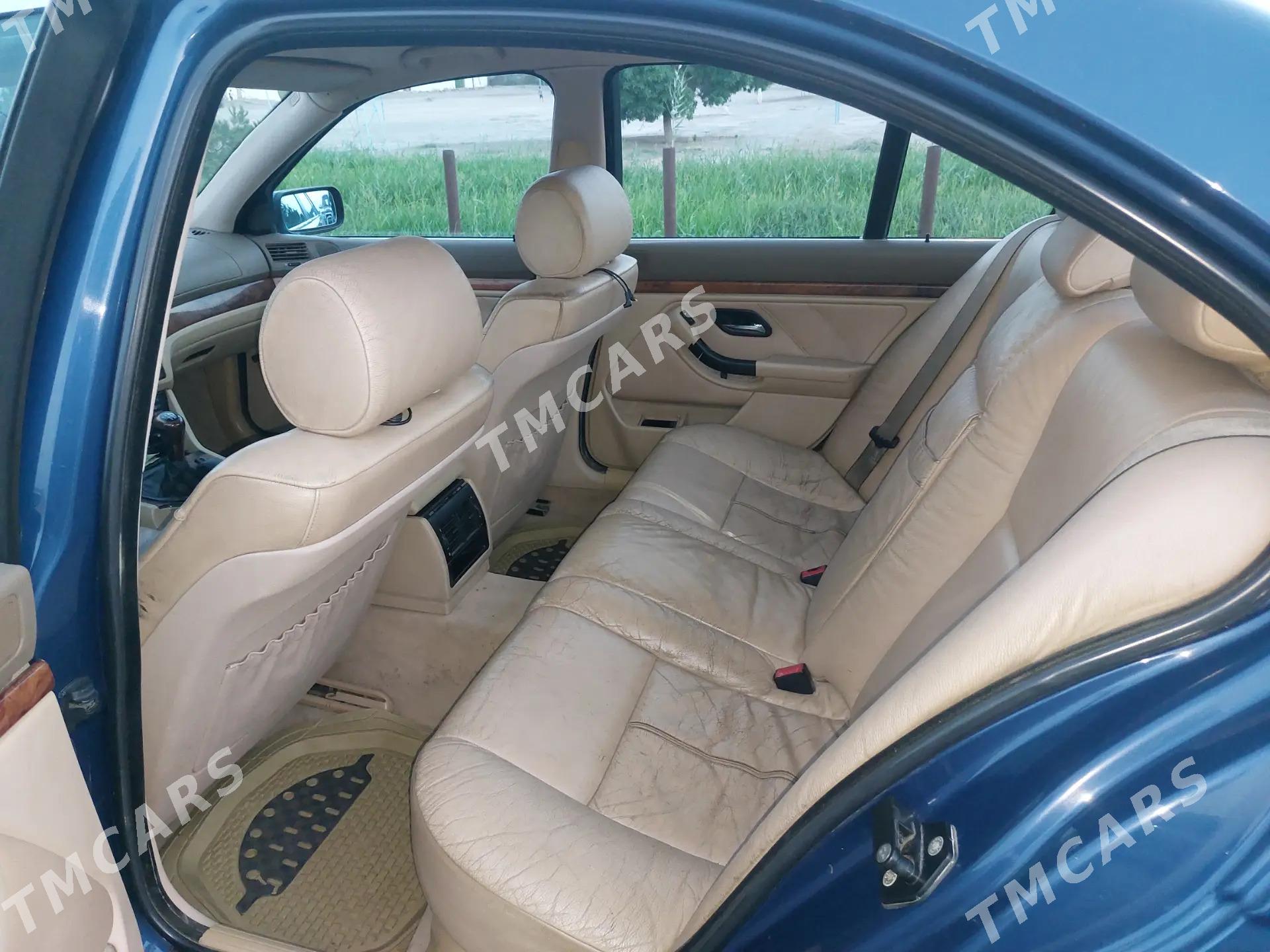 BMW 525 2002 - 105 000 TMT - Дянев - img 2